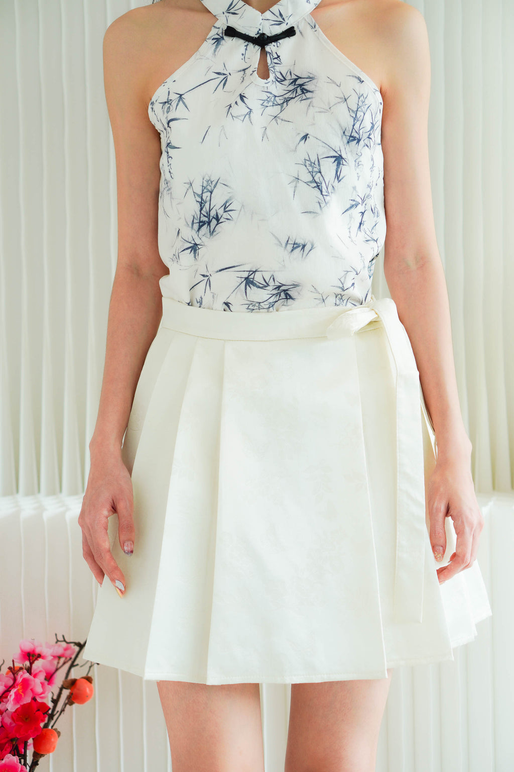 Ni Chen Pleated Short Cheongsam Skirt in Cream