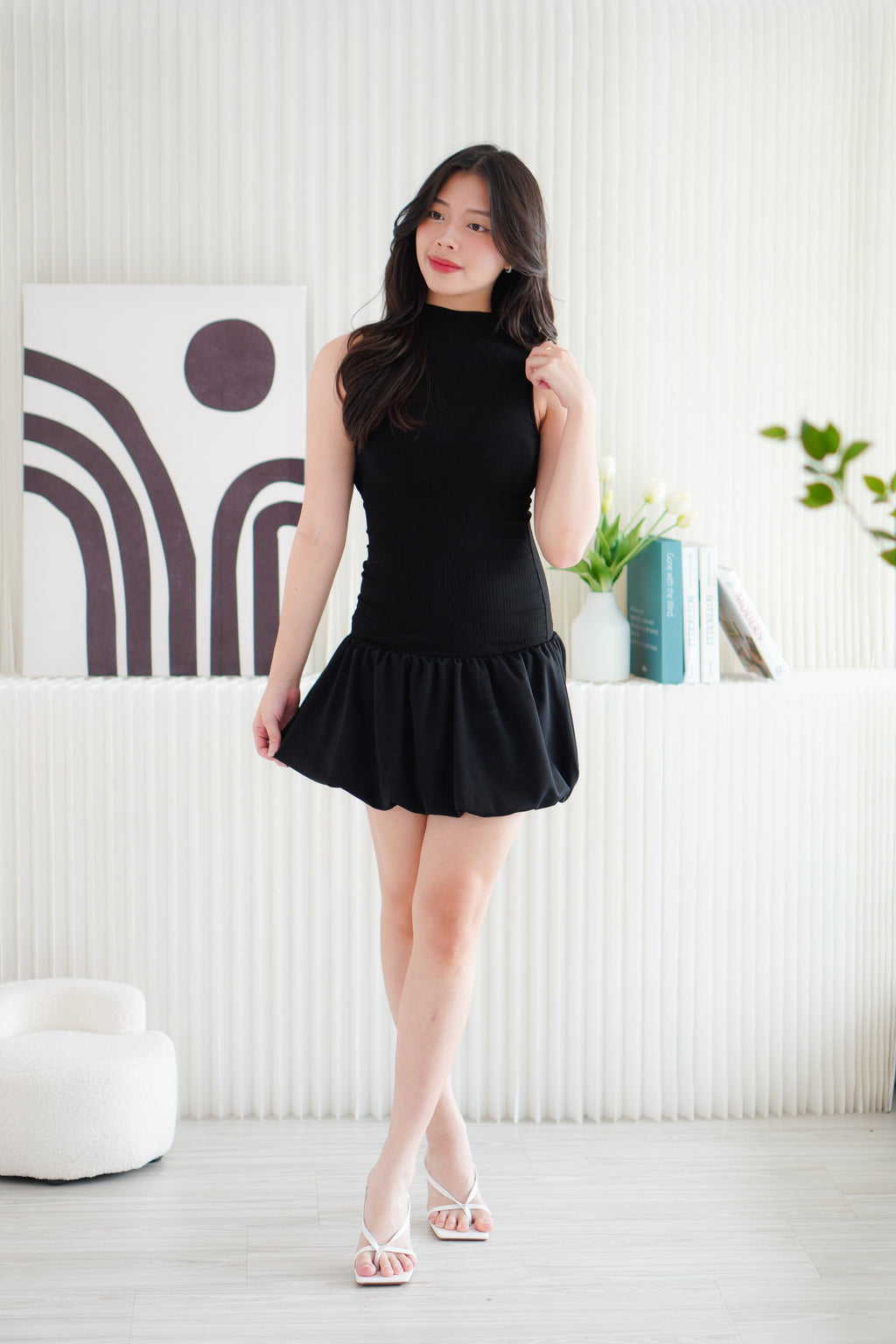 Lila Vogue High Neck Drop Waist Bubble Dress in Black