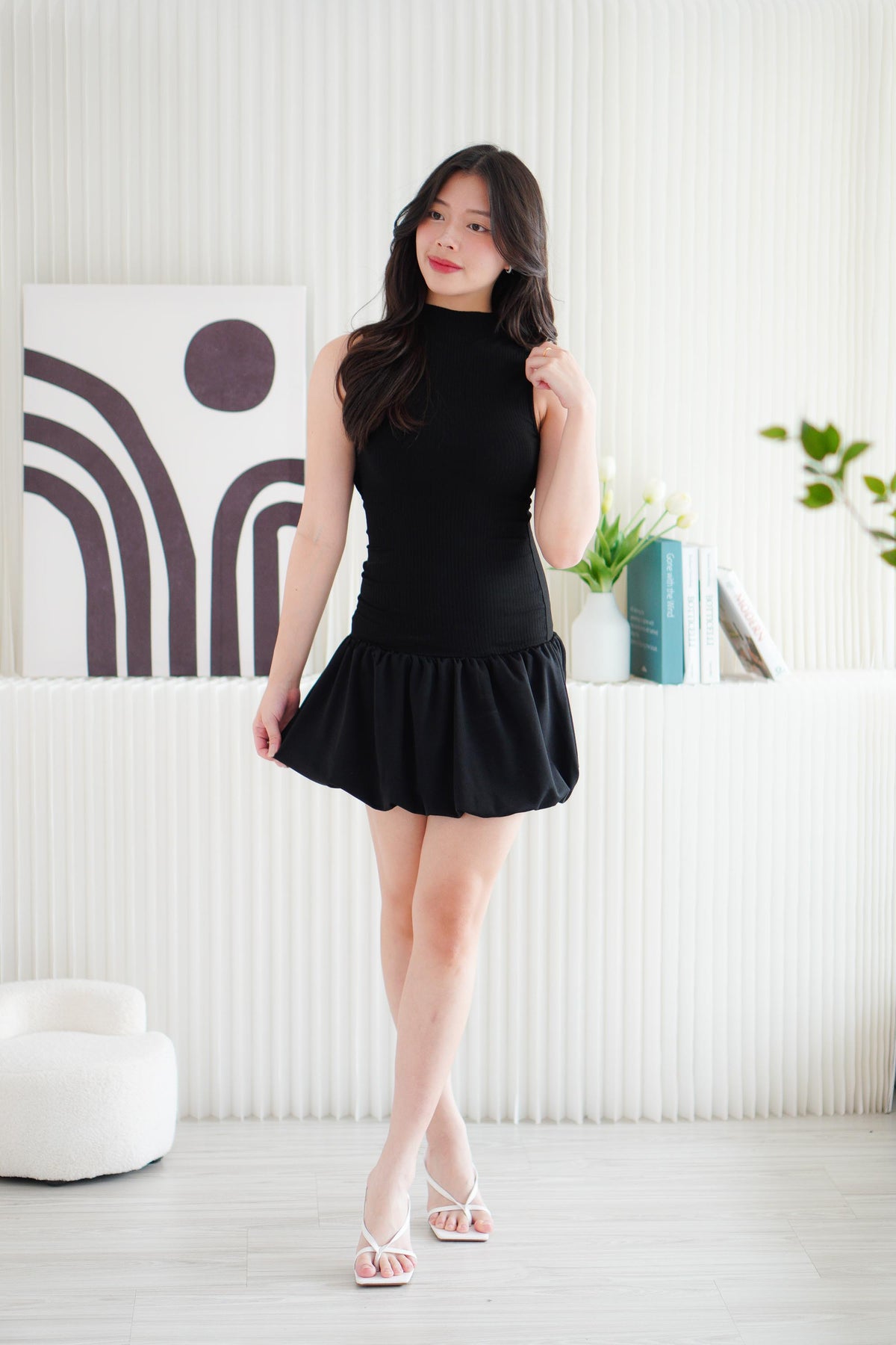 Lila Vogue High Neck Drop Waist Bubble Dress in Black