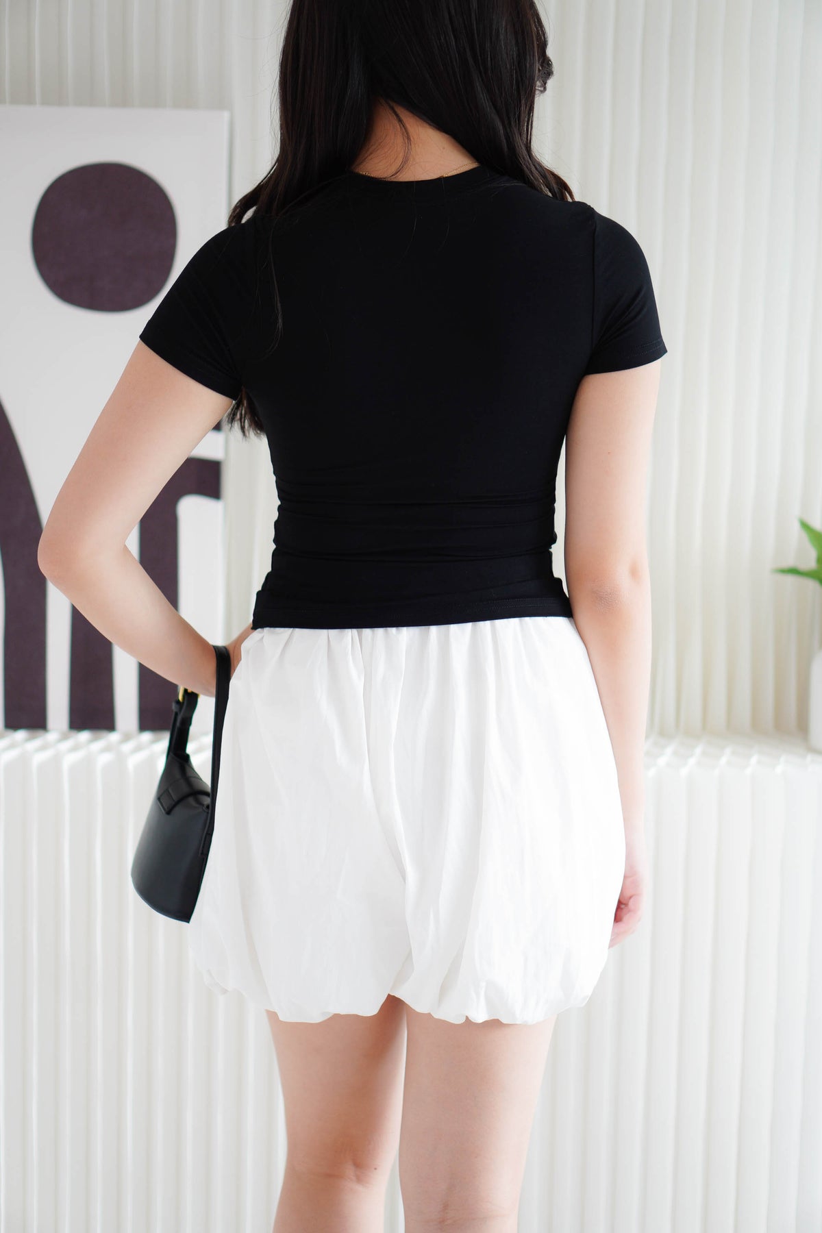 Nello Basic Round Neck Top in Black