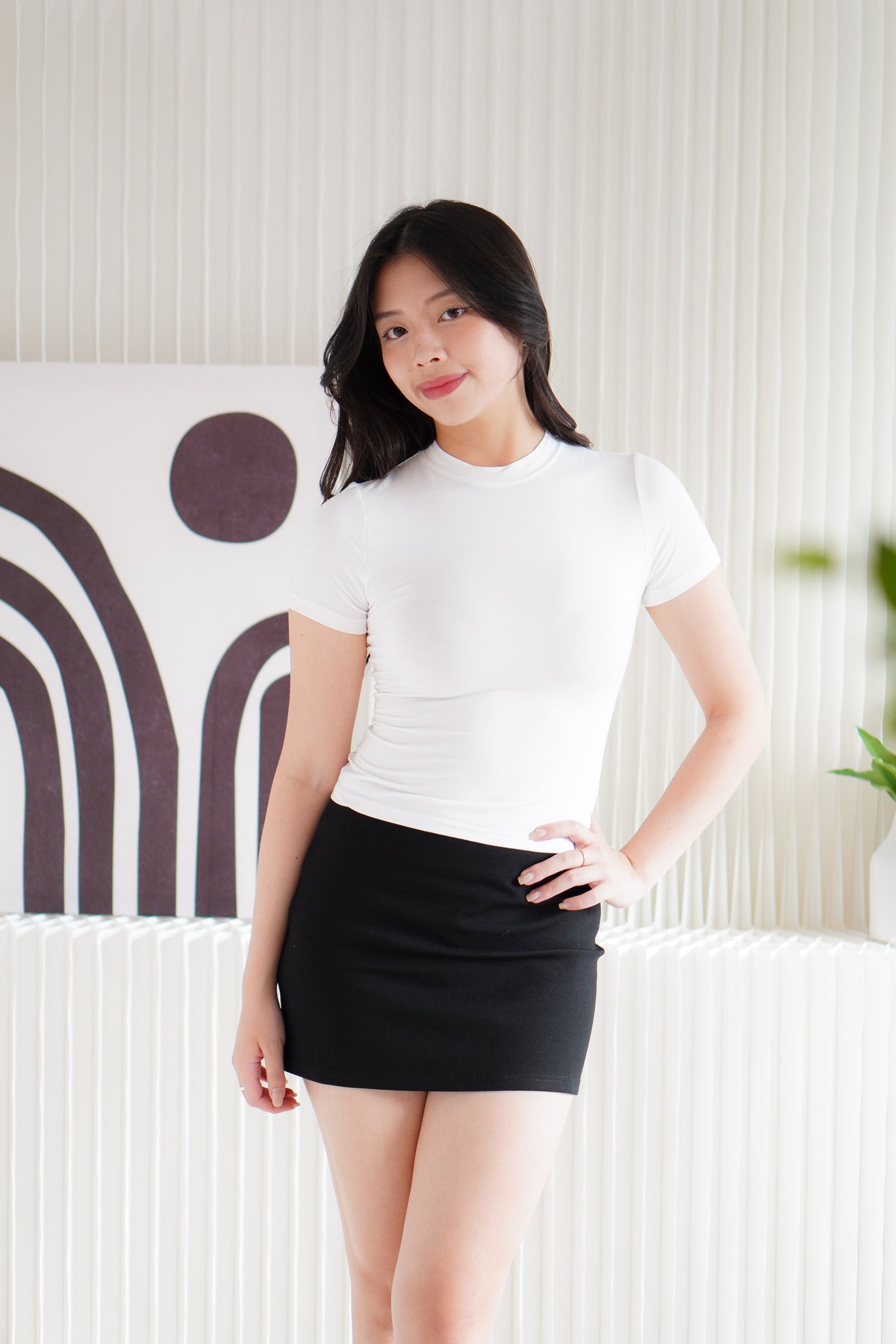 Nello Basic Round Neck Top in White