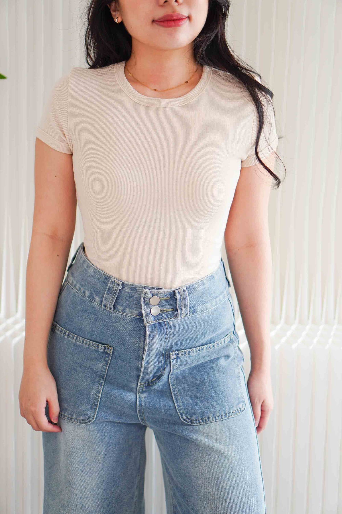 Elka Basic Round Neck Tee in Beige