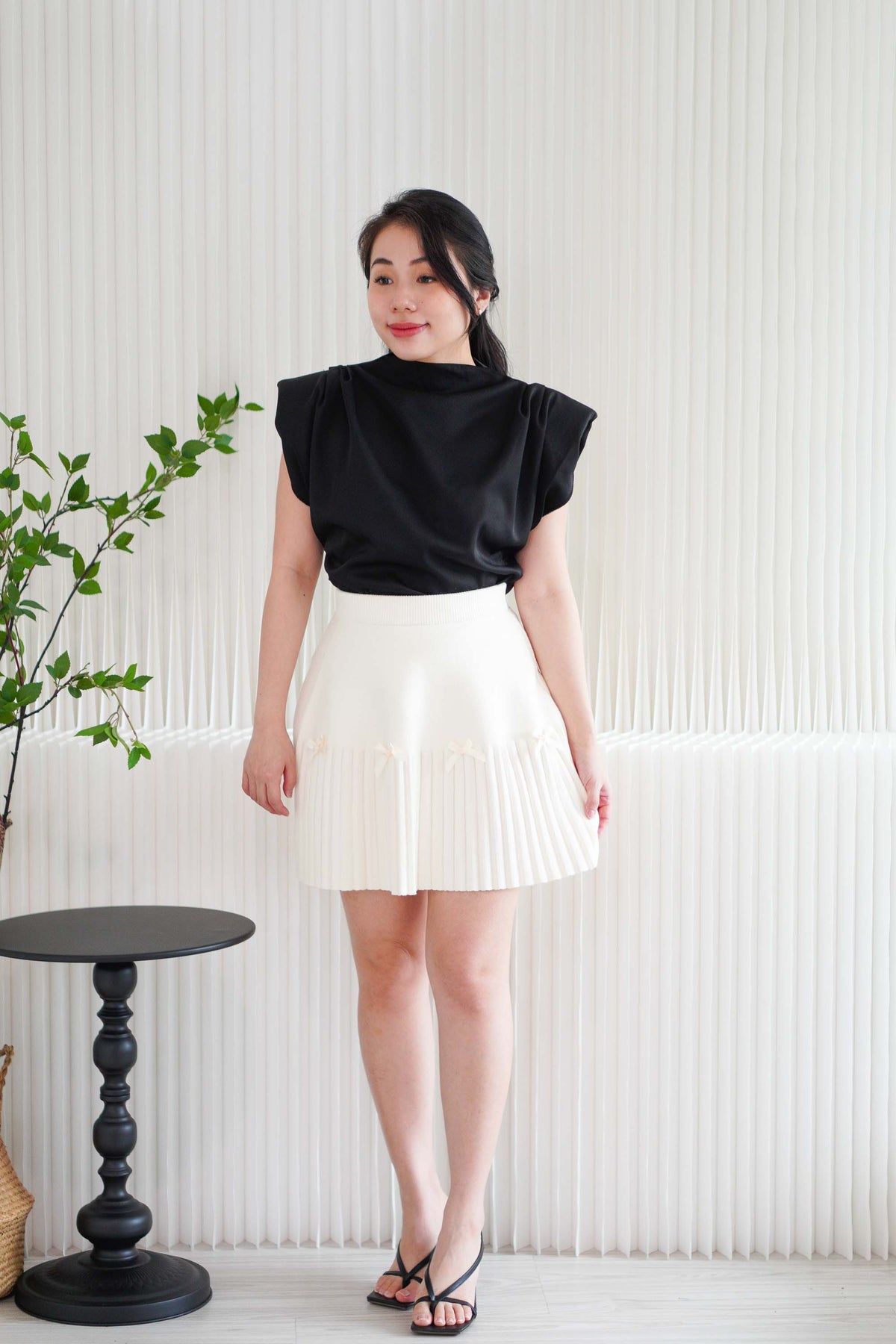 (BACKORDER) Gigi Pleated Knit Skirt with Ribbon in Cream