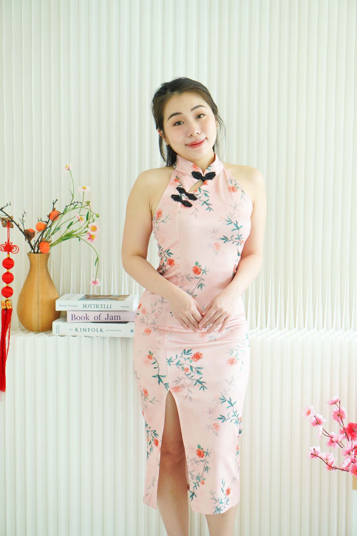 Mei Shan Long Floral Cheongsam with Black Knot in Pink