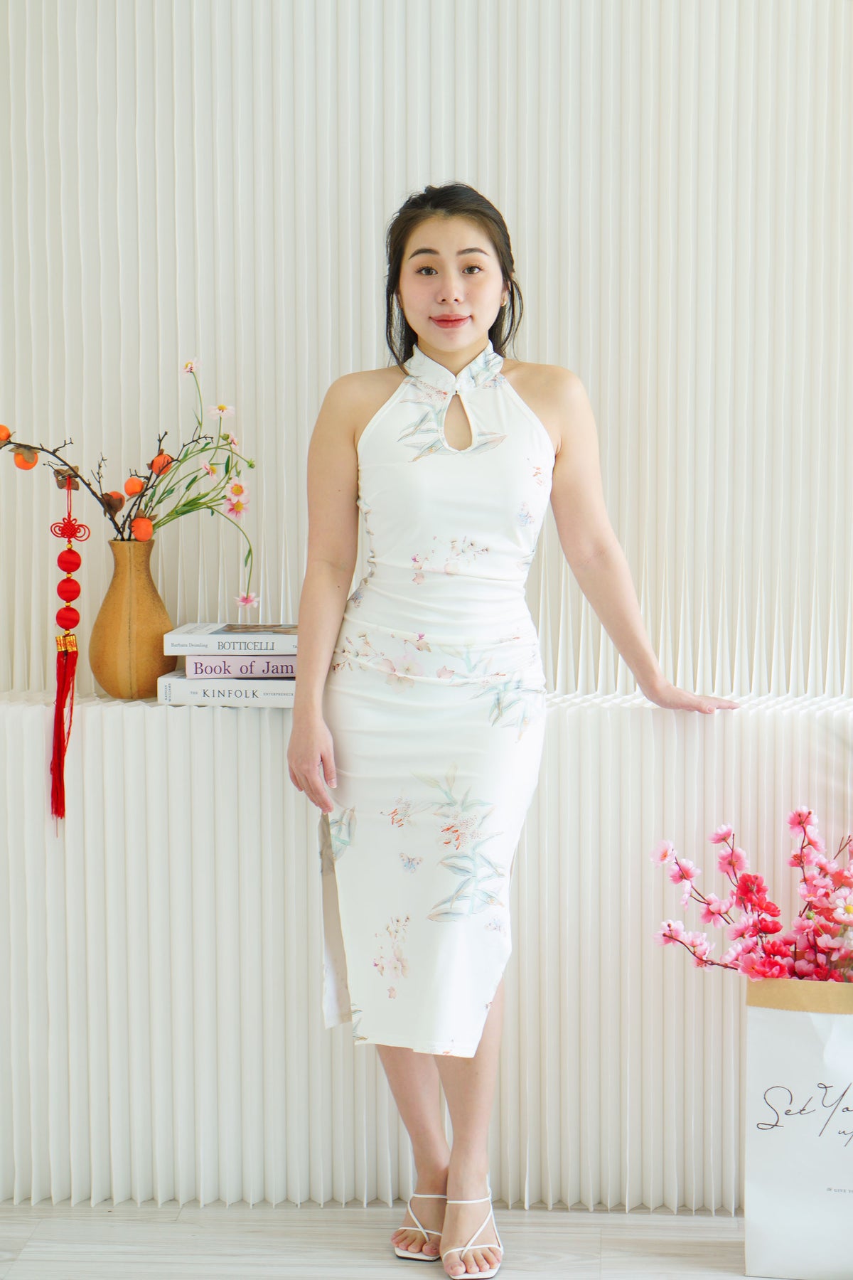 Fei Er Long Halter Neck Floral Cheongsam in White