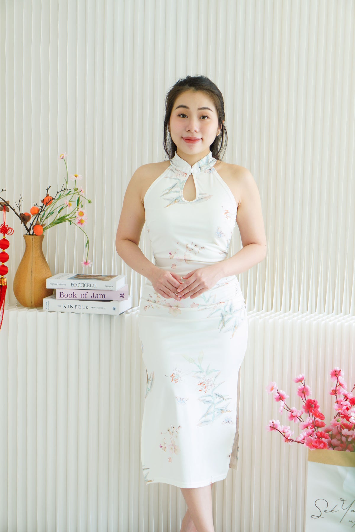 Fei Er Long Halter Neck Floral Cheongsam in White