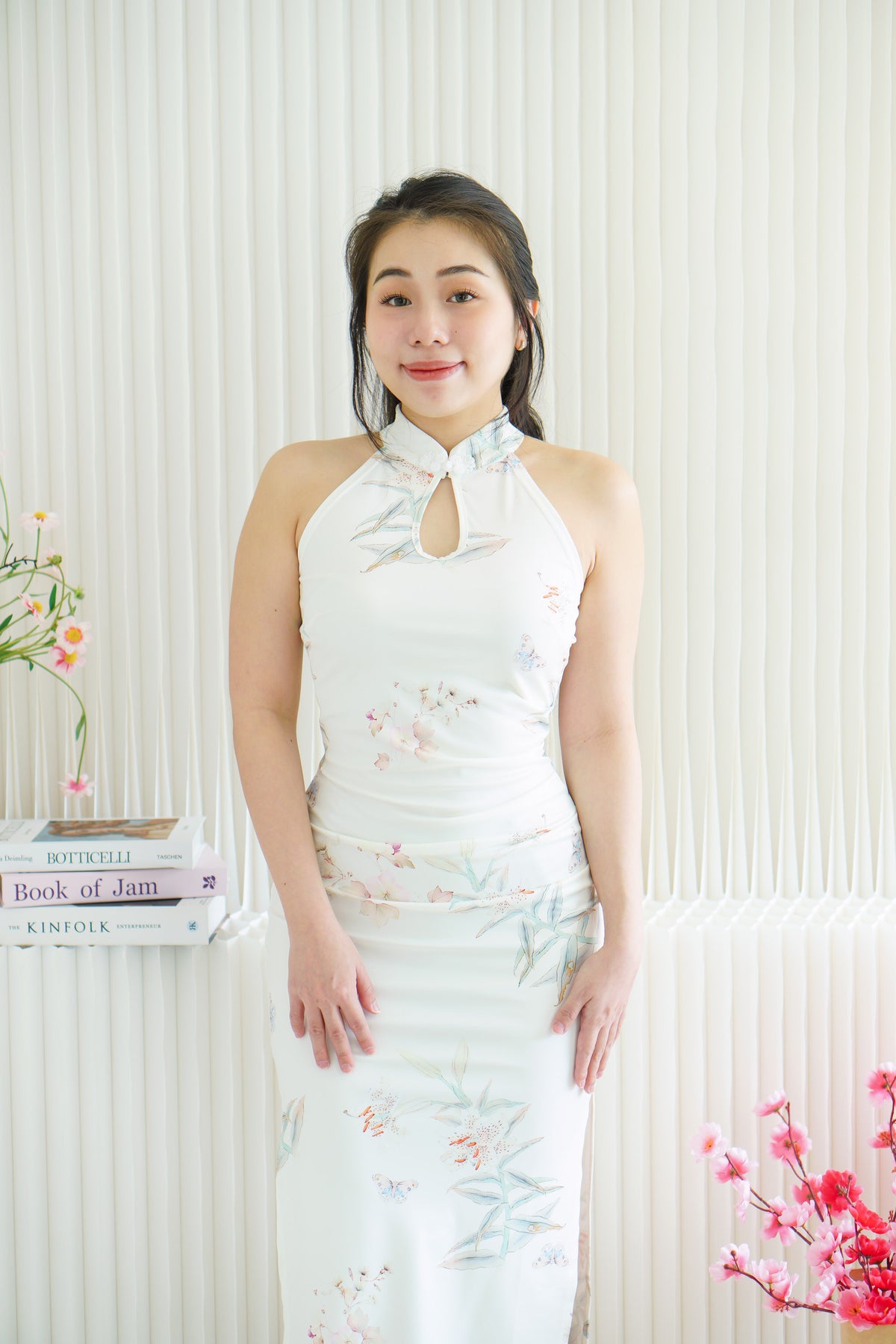 Fei Er Long Halter Neck Floral Cheongsam in White