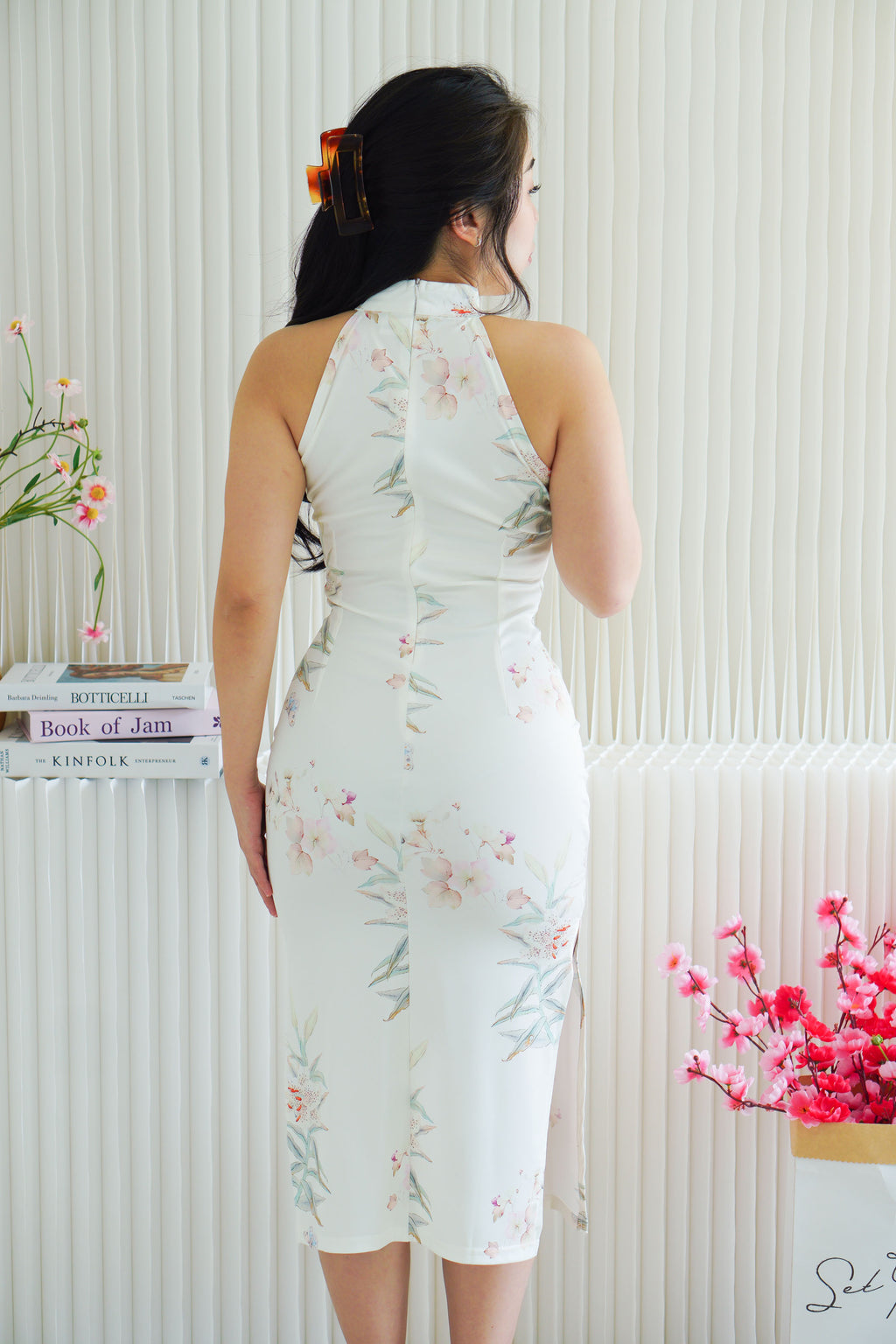 Fei Er Long Halter Neck Floral Cheongsam in White