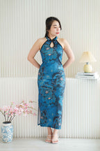 Que Long Halter Neck Floral Cheongsam in Dark Blue