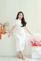 Xia Yun Long Floral Satin Cheongsam with Short Sleeves in White