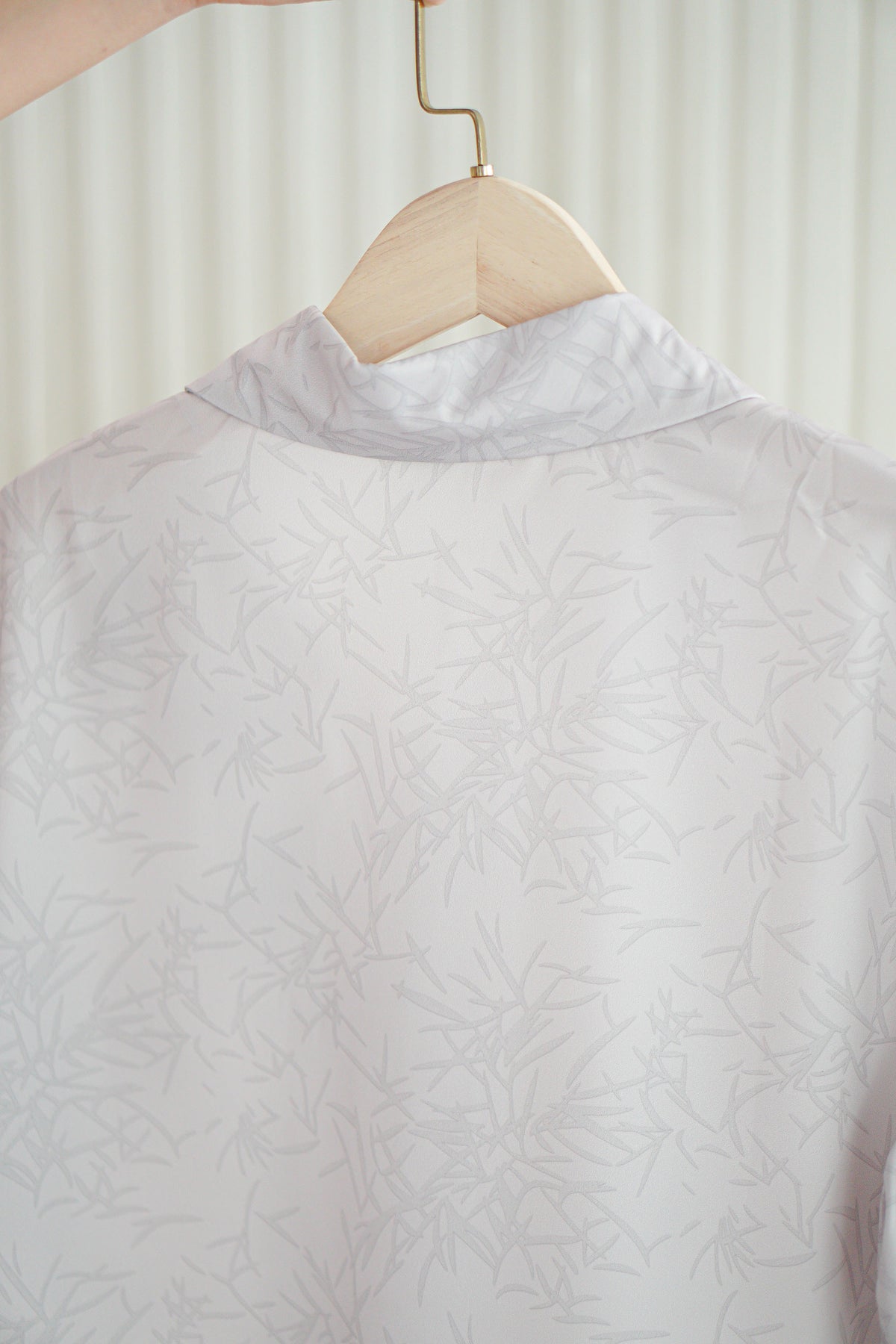 (MEN) Qing Feng Collared Top in Light Grey