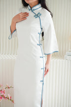 Ri Lan Mid Sleeves Maxi Cheongsam in White with Blue Lining