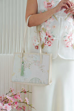 (BACKORDER) Chun Long Handle Tote Bag in Cream