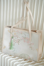 (BACKORDER) Chun Long Handle Tote Bag in Cream