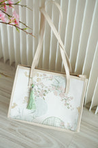(BACKORDER) Chun Long Handle Tote Bag in Cream