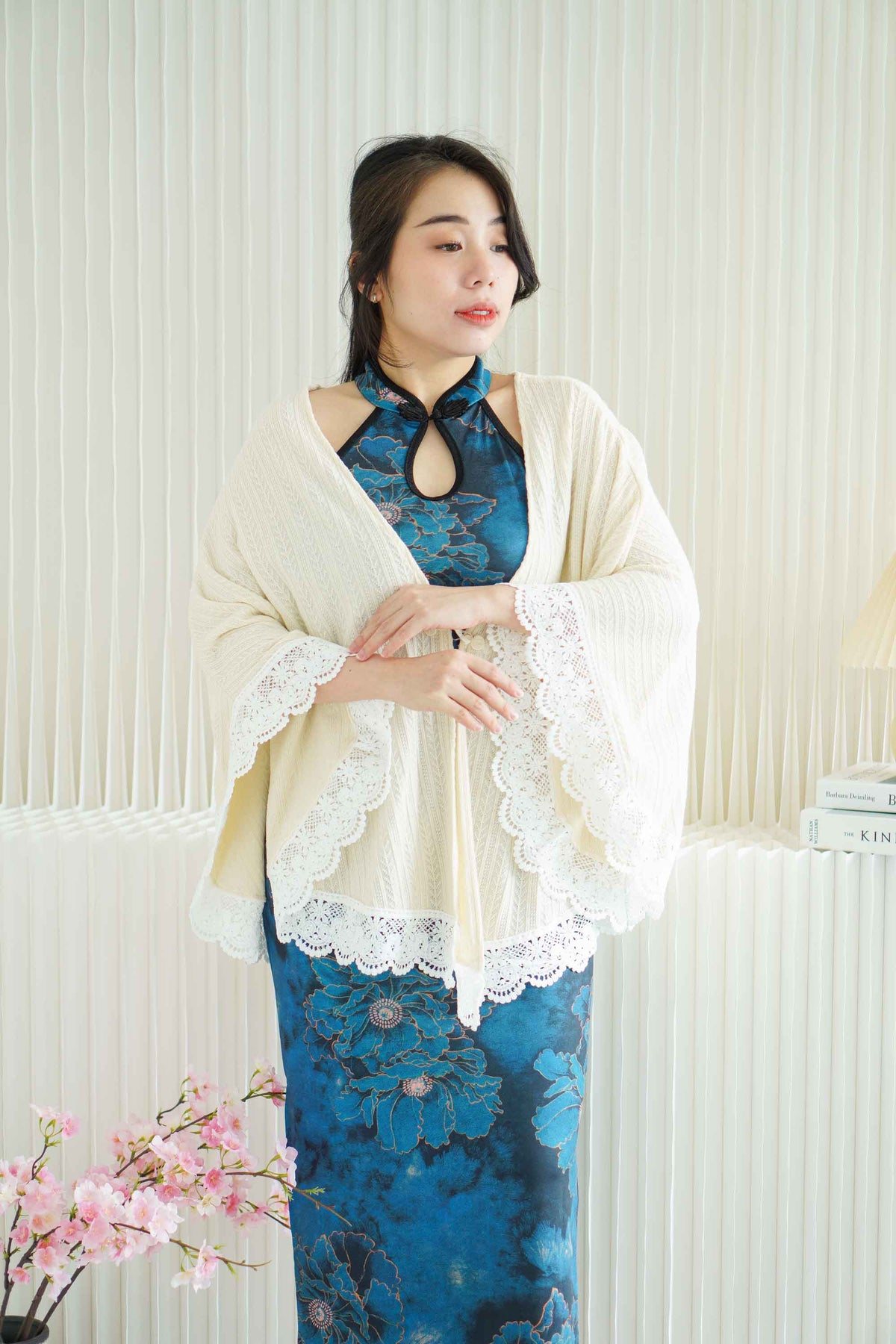 Old Shanghai Long Cheongsam Cover Up in Cream