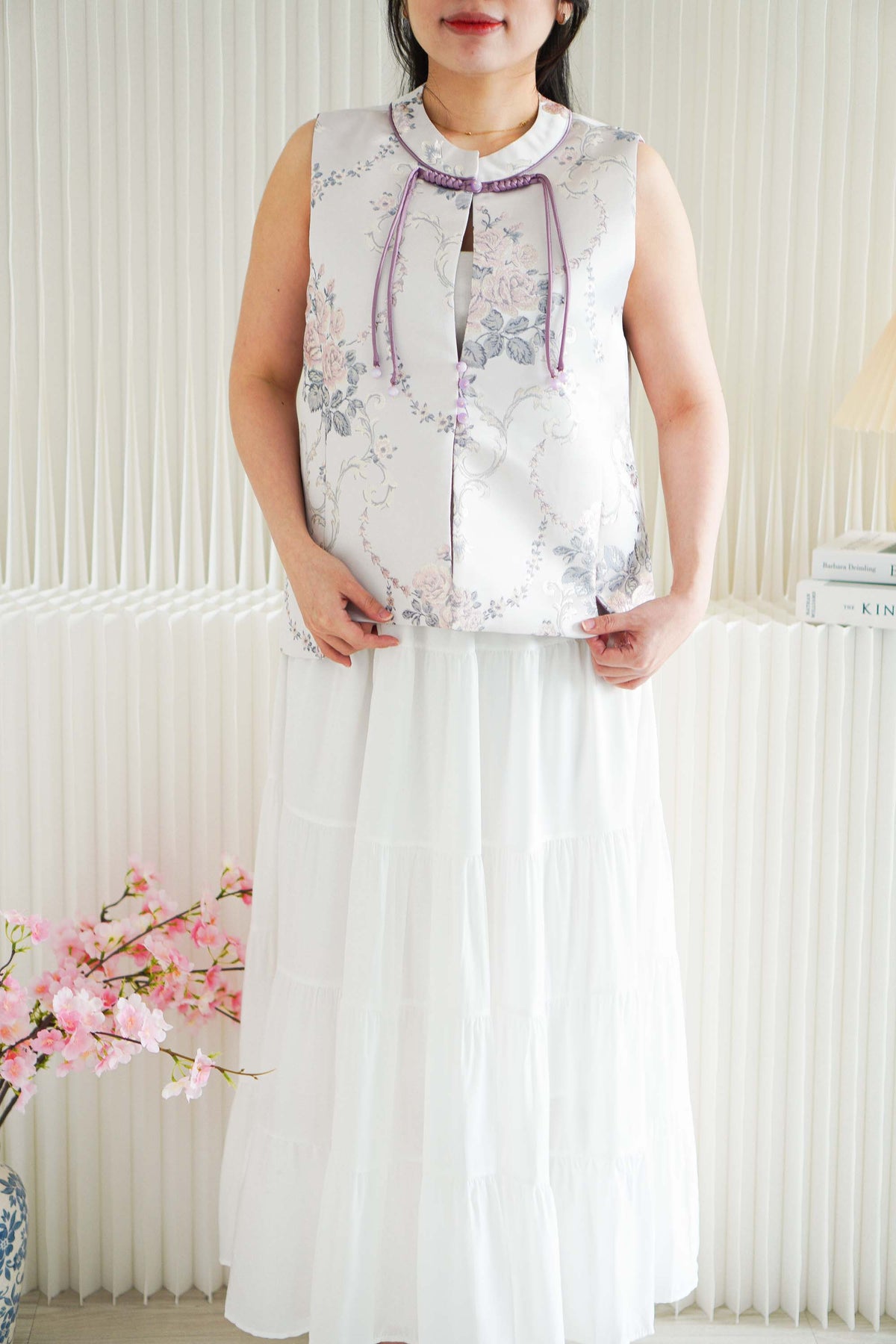 Zi Xia Sleeveless Cheongsam Top in Purple