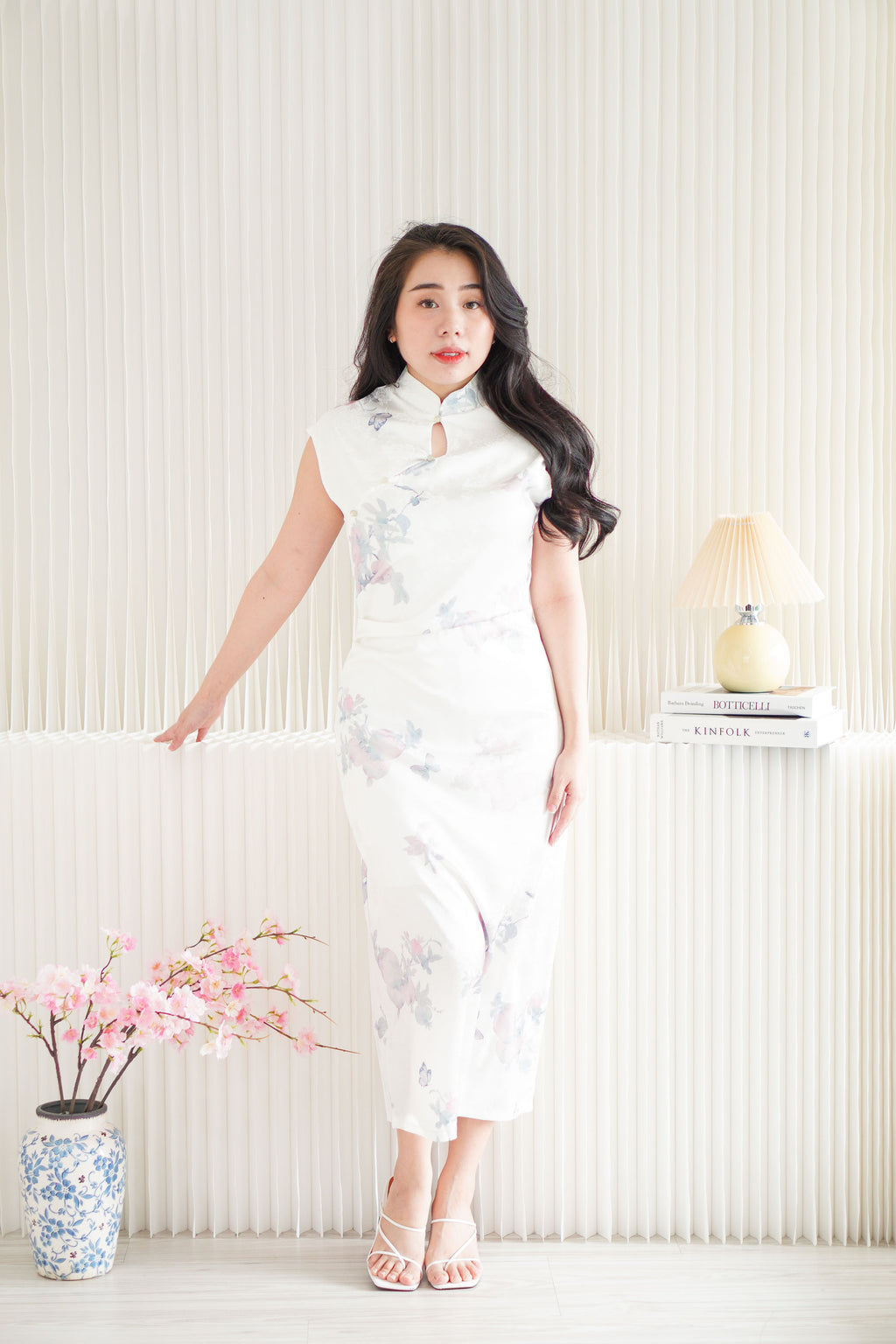 Sui Ru Long Satin Floral Cheongsam in White