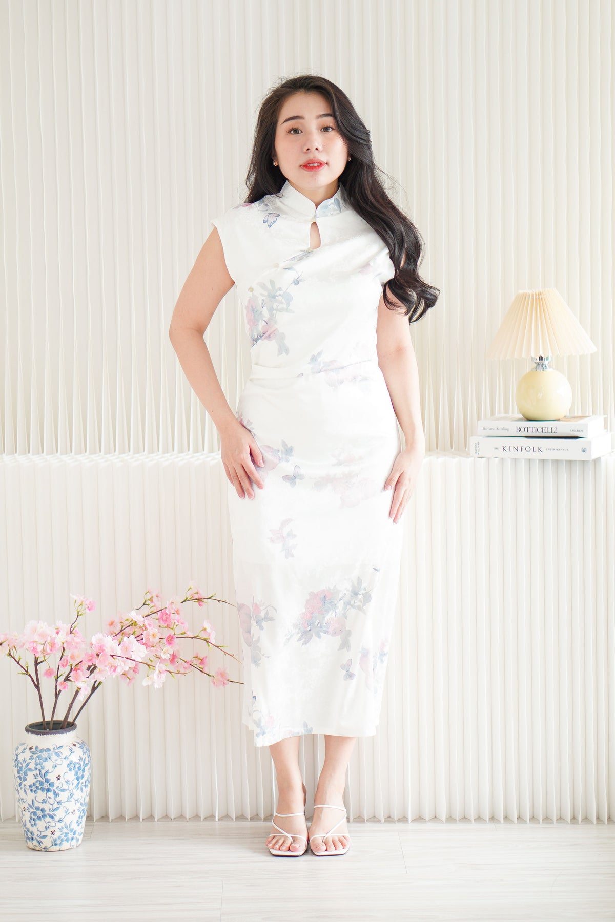 Sui Ru Long Satin Floral Cheongsam in White