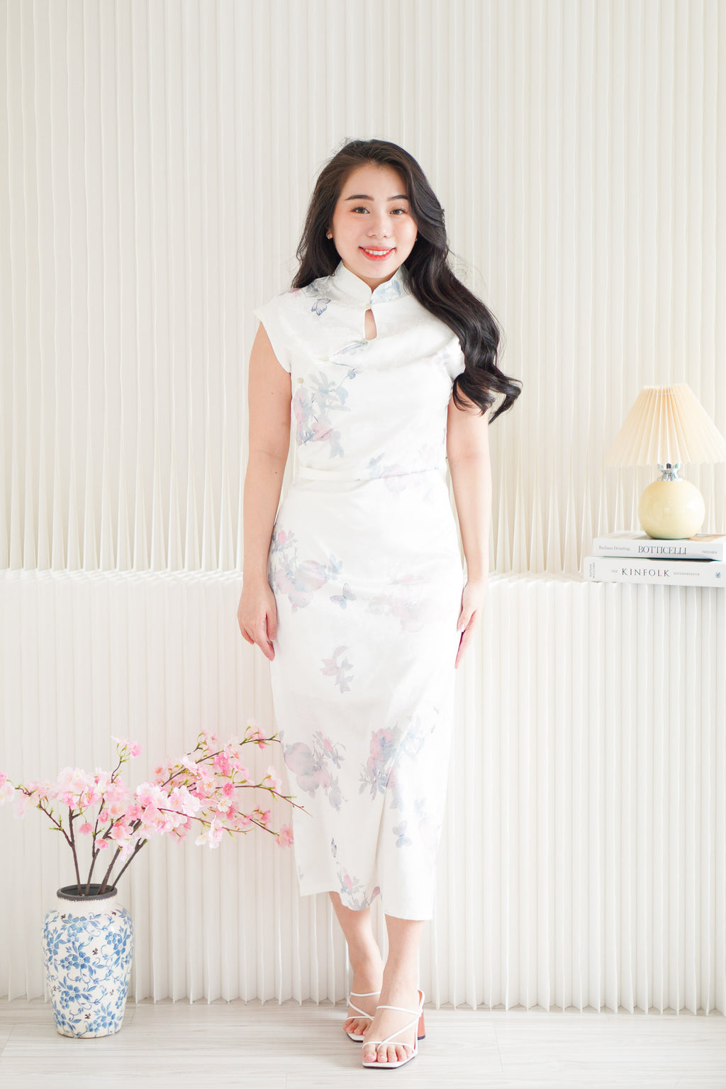 Sui Ru Long Satin Floral Cheongsam in White