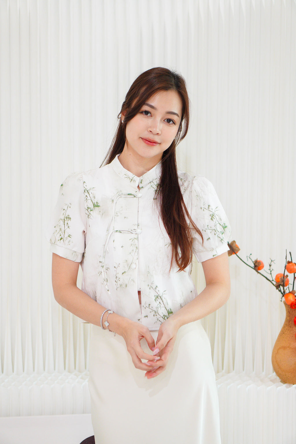 Liang Xi Floral Cheongsam Top in White with Green