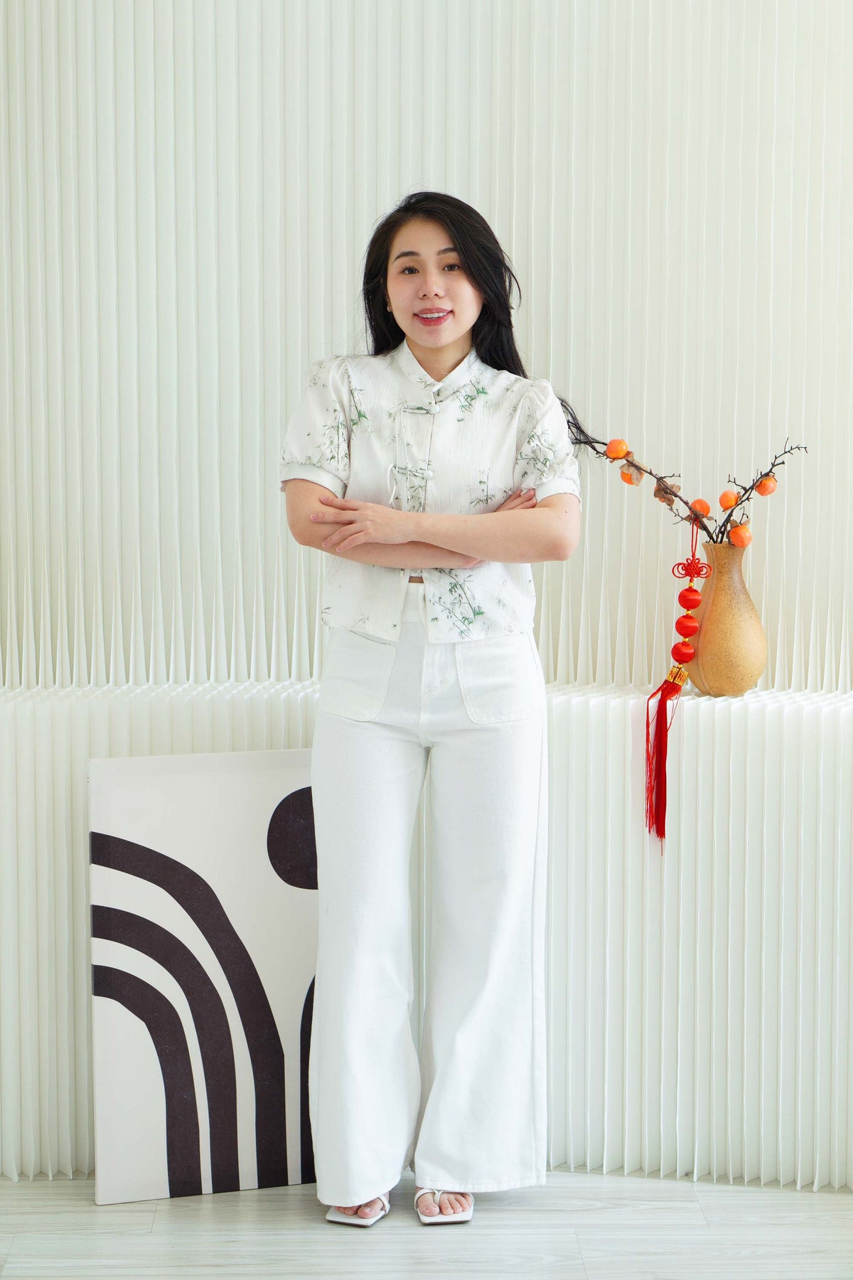Liang Xi Floral Cheongsam Top in White with Green