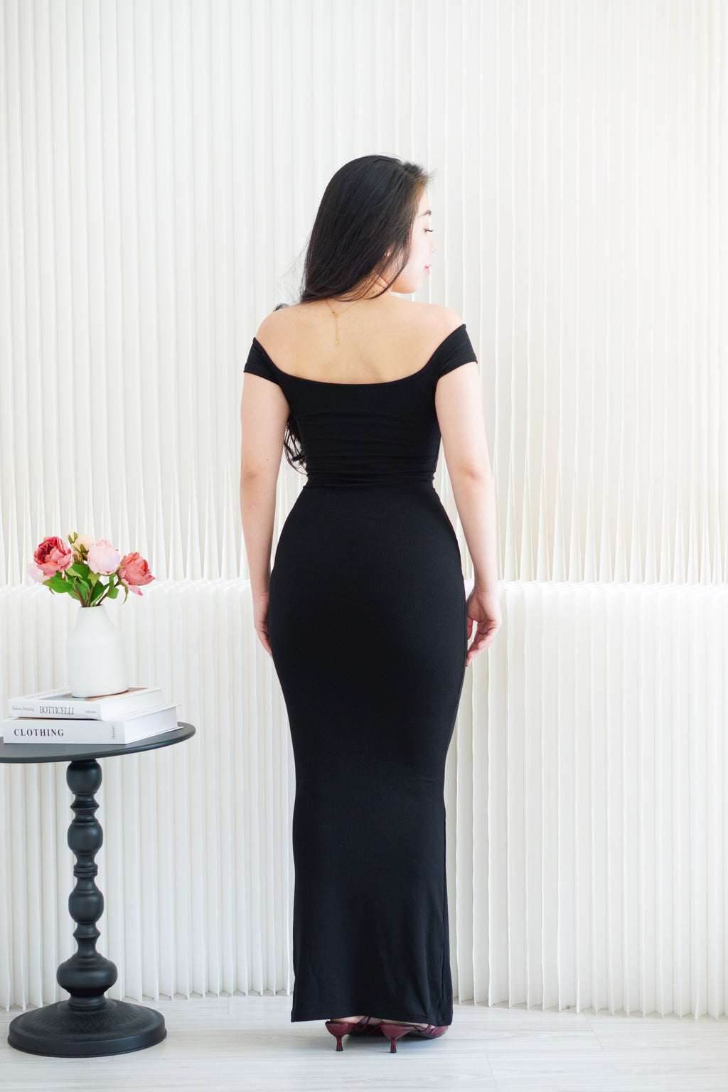 Lucienne Basic Maxi Bodycon Dress in Black