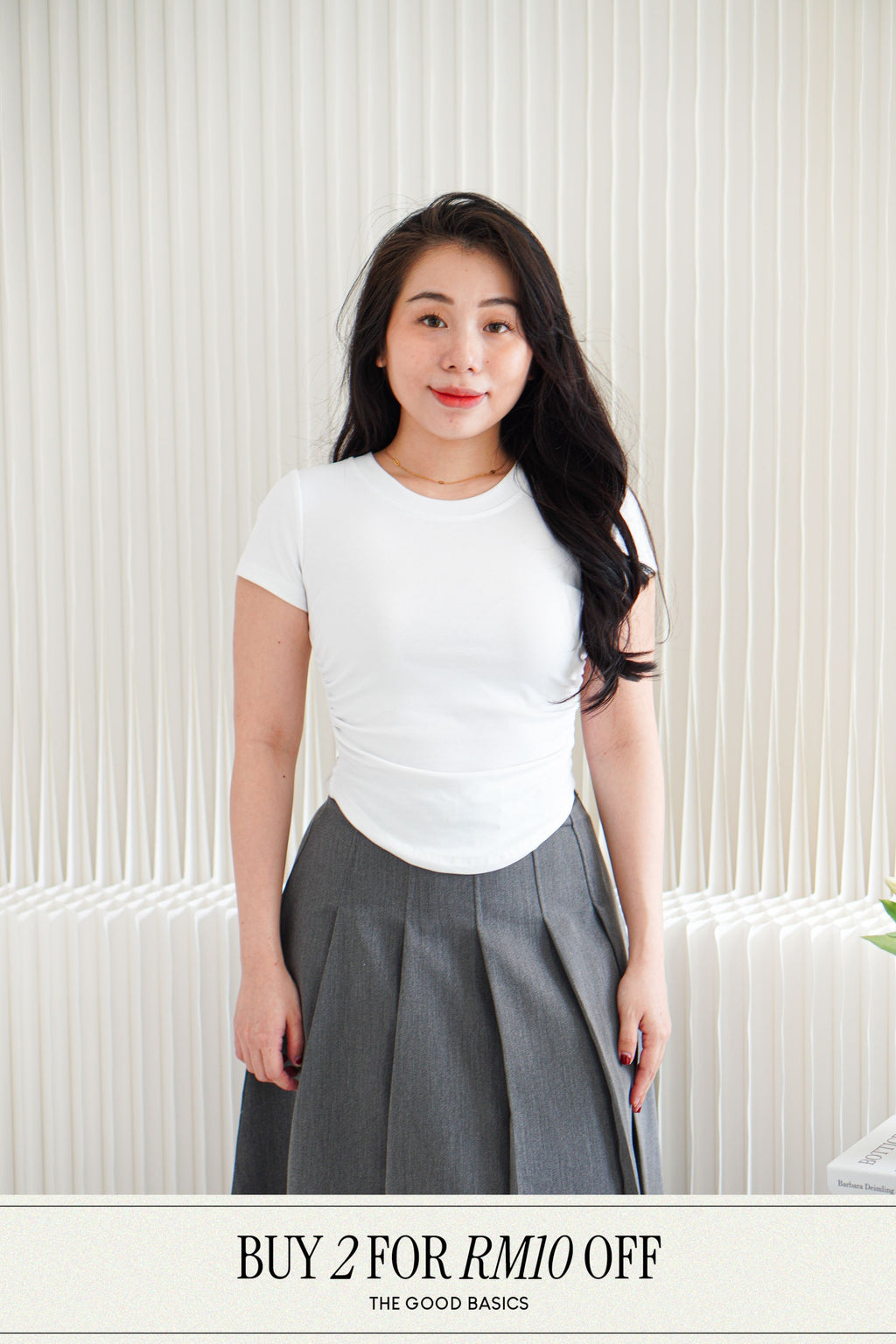 Wumi Basic Ruched Top in White