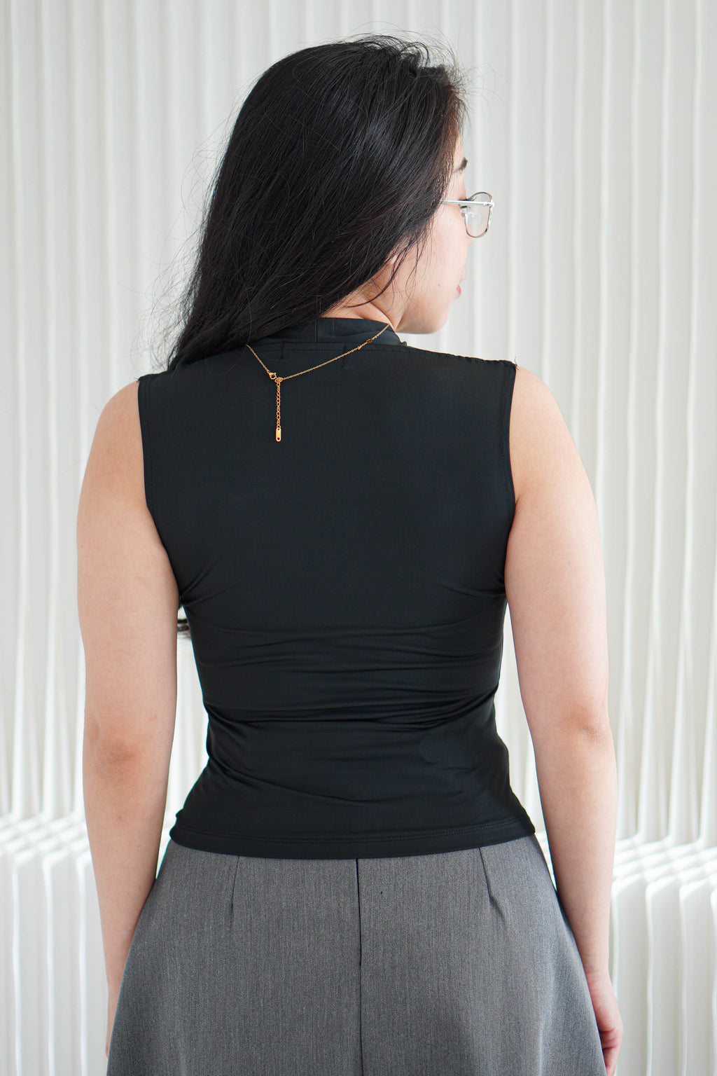 Noa V Neck Top in Black