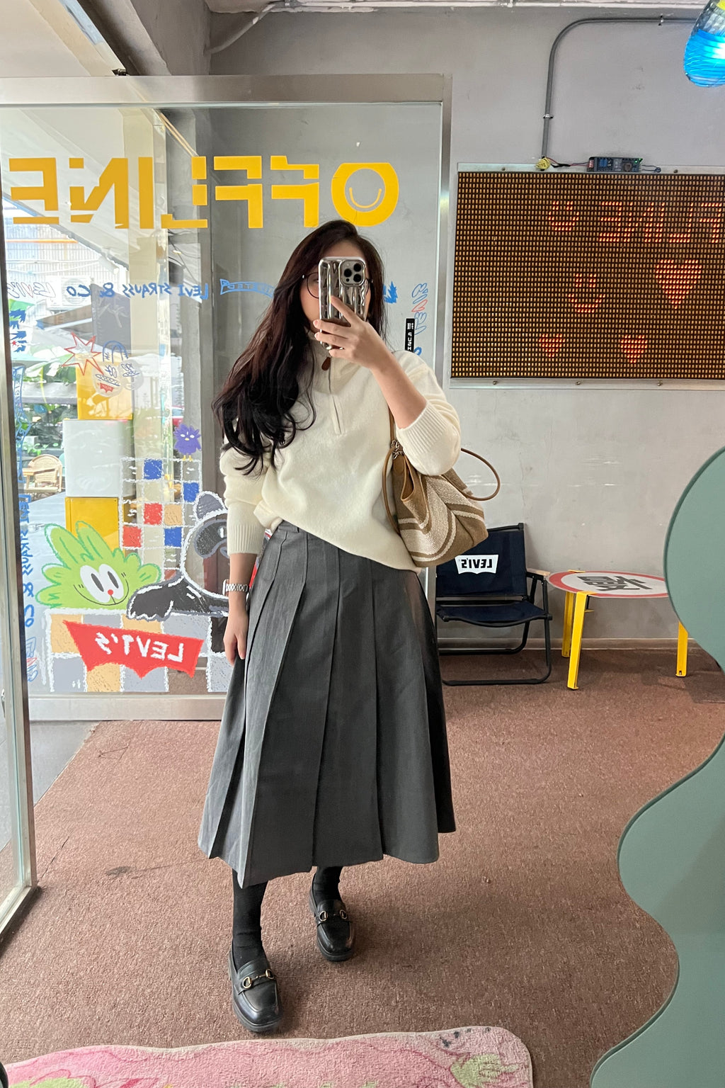 Ziski High Waist Maxi Pleated Skirt in Grey