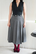Ziski High Waist Maxi Pleated Skirt in Grey