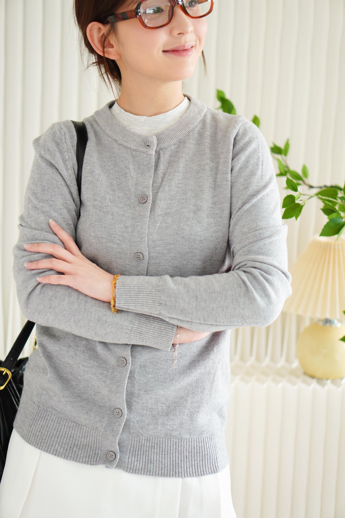 Nello Basic Round Neck Top in Grey