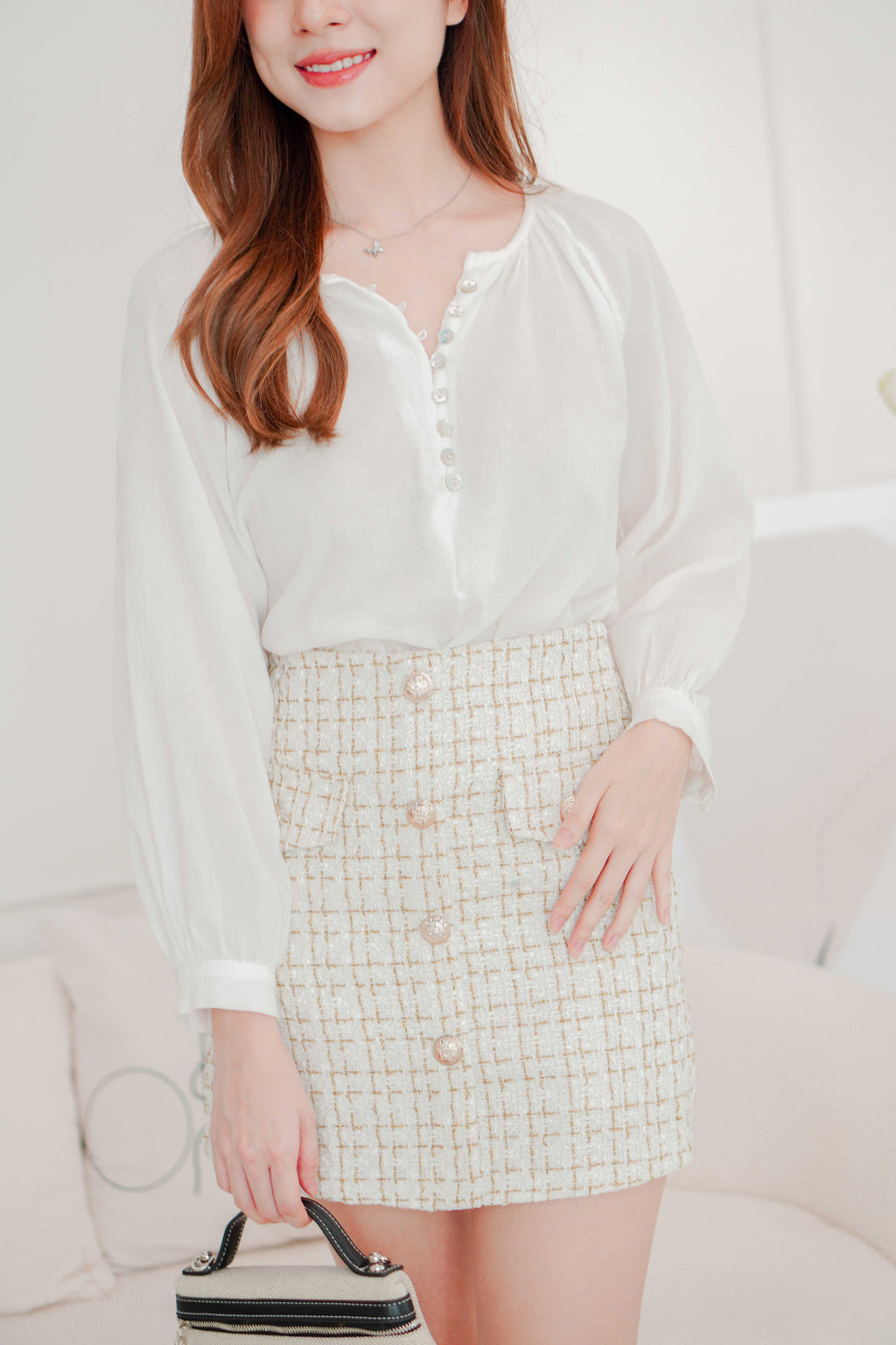 Au Love Tweed Skirt in White