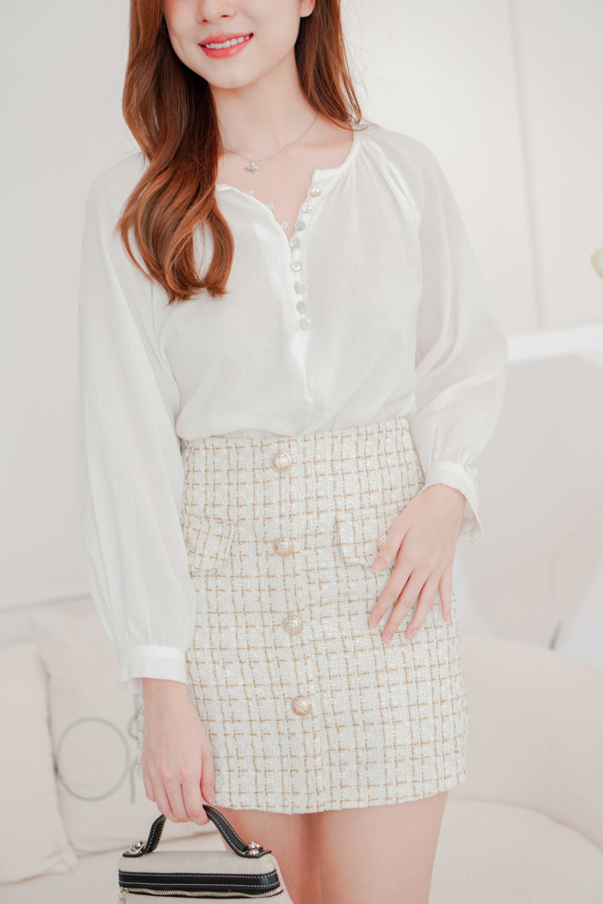 Au Love Tweed Skirt in White