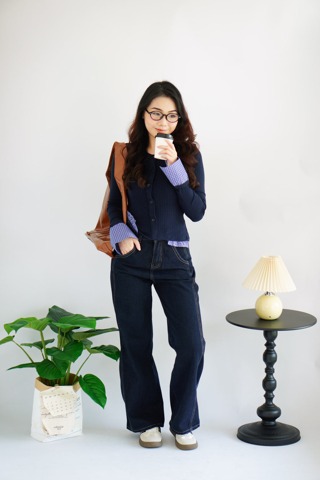 Kori Wide Legged Jeans in Dark Blue
