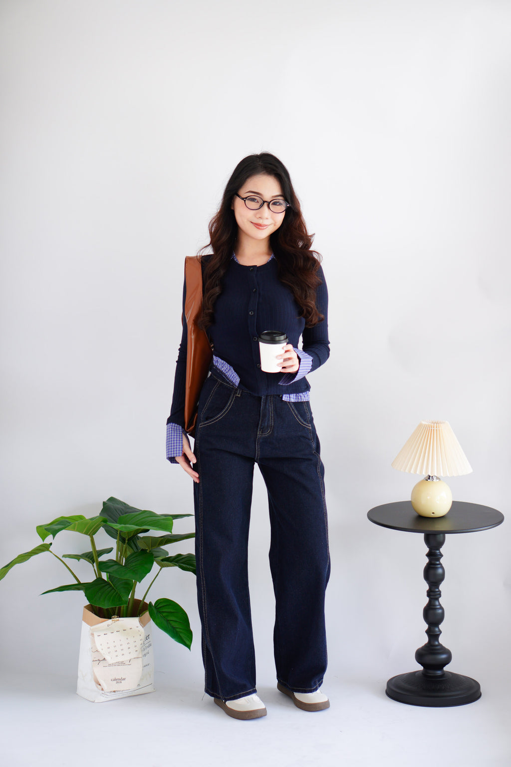 Kori Wide Legged Jeans in Dark Blue