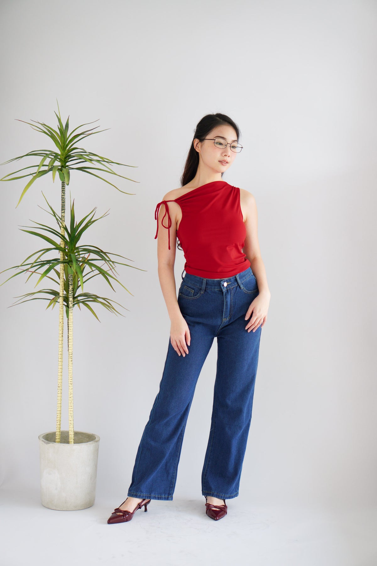 Hazel Straight Cut Denim Jeans in Dark Blue