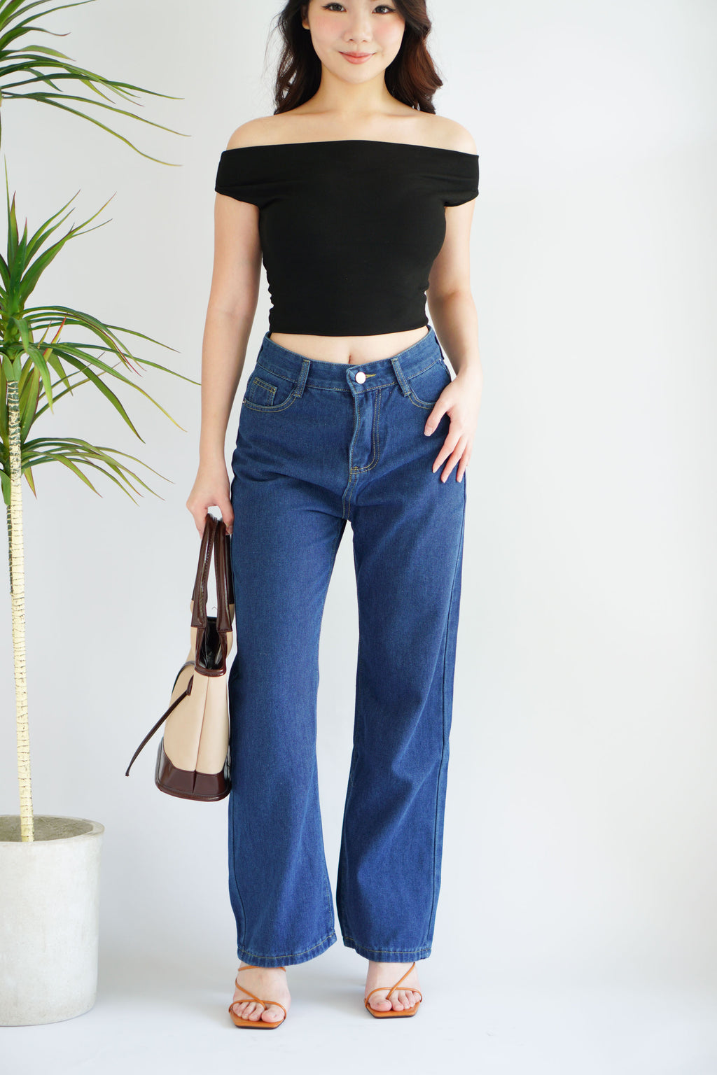 Hazel Straight Cut Denim Jeans in Dark Blue