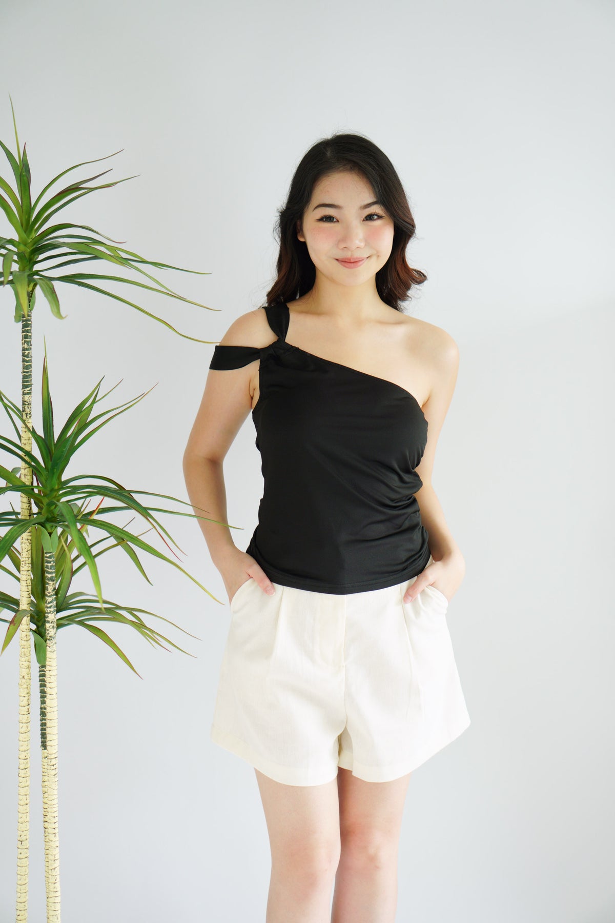 Shiloh Toga Top in Black