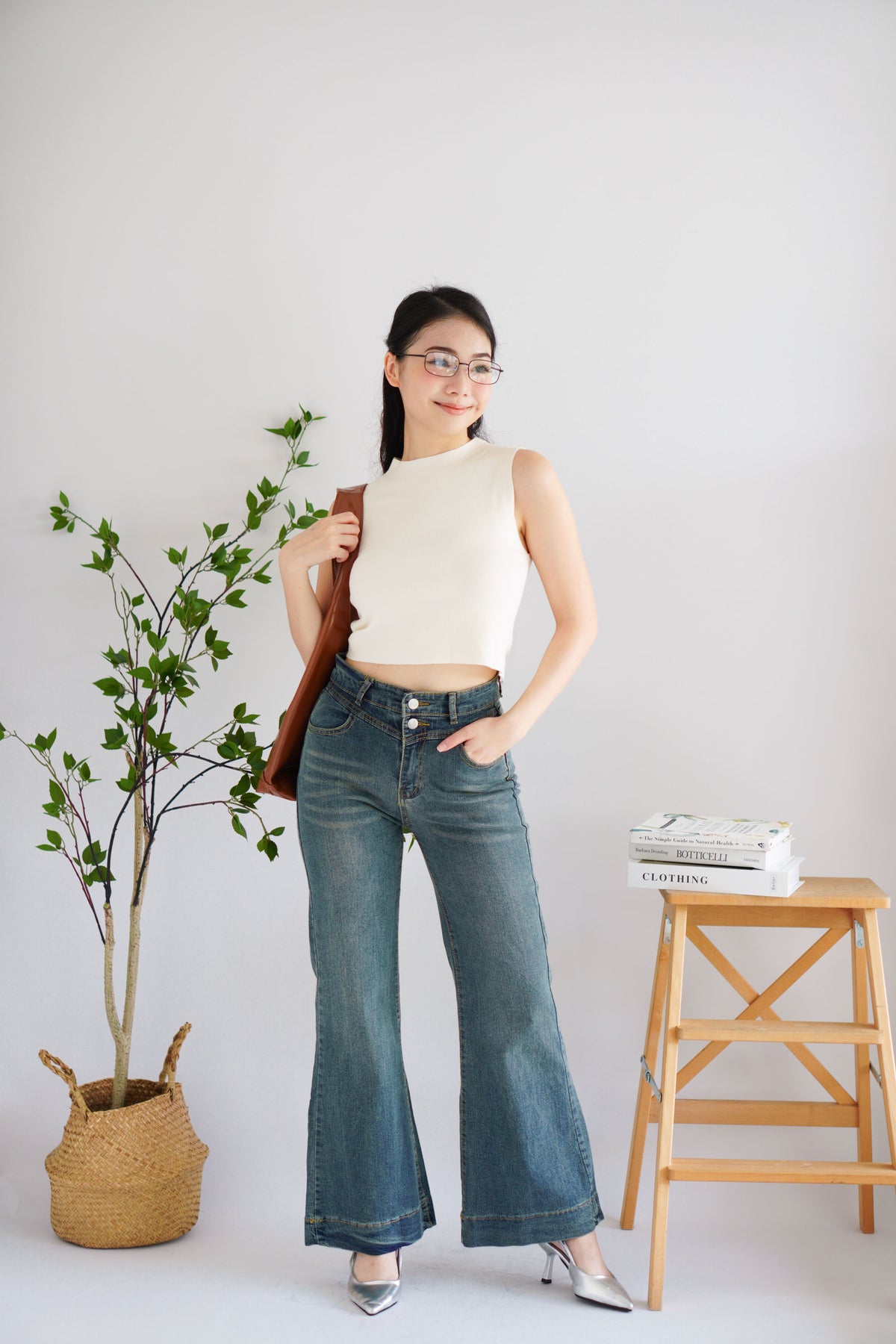 Laika Bell Bottom Double Button Denim Jeans in Blue