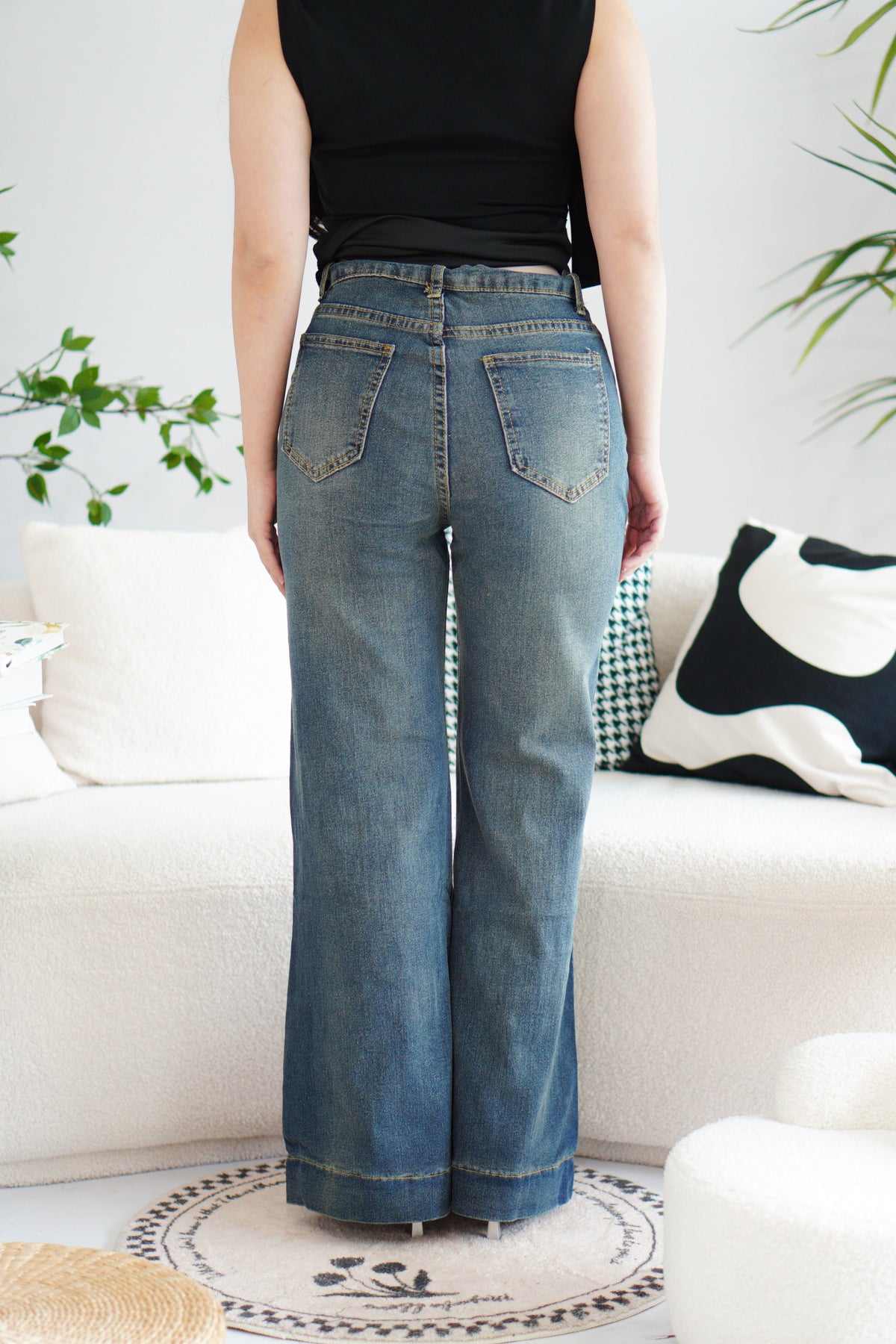 Laika Bell Bottom Double Button Denim Jeans in Blue