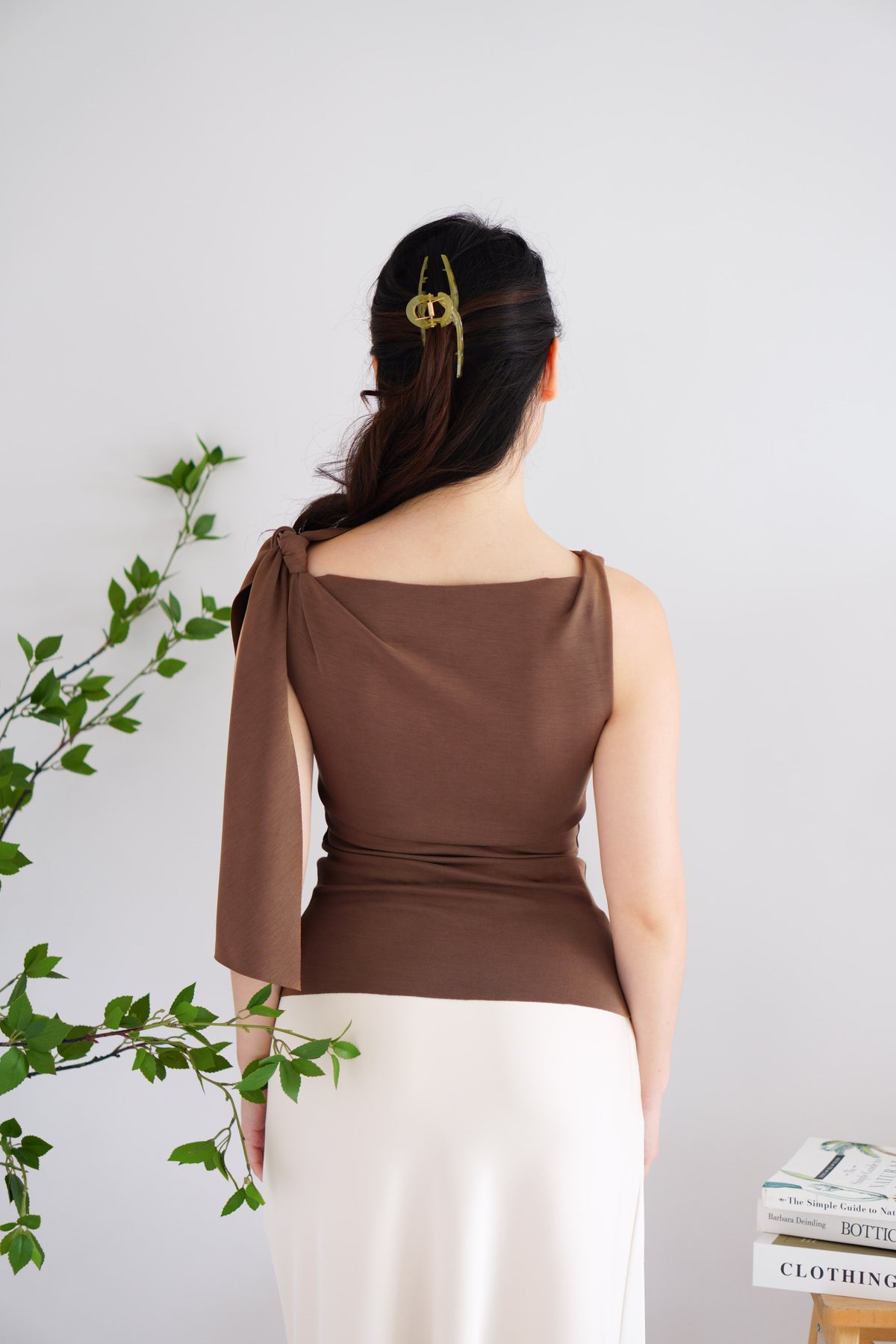 Lioris Boat Neck Tie Top in Brown
