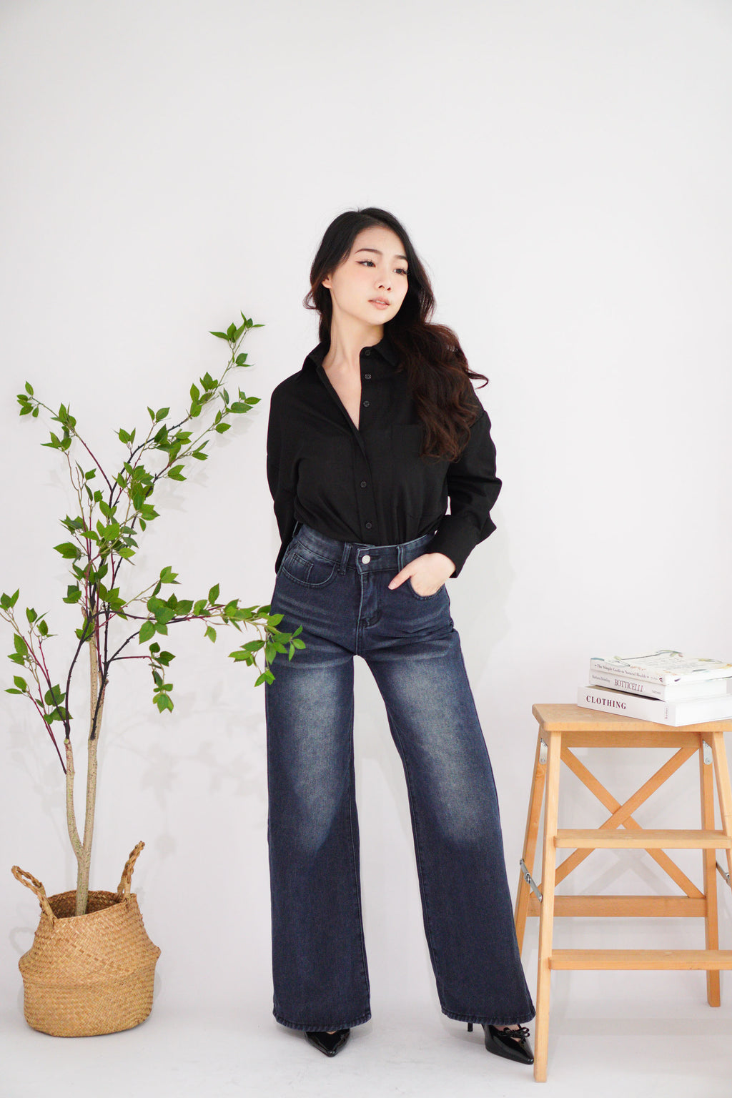Xim Wide Legged Fade Wash Denim Jeans in Dark Blue