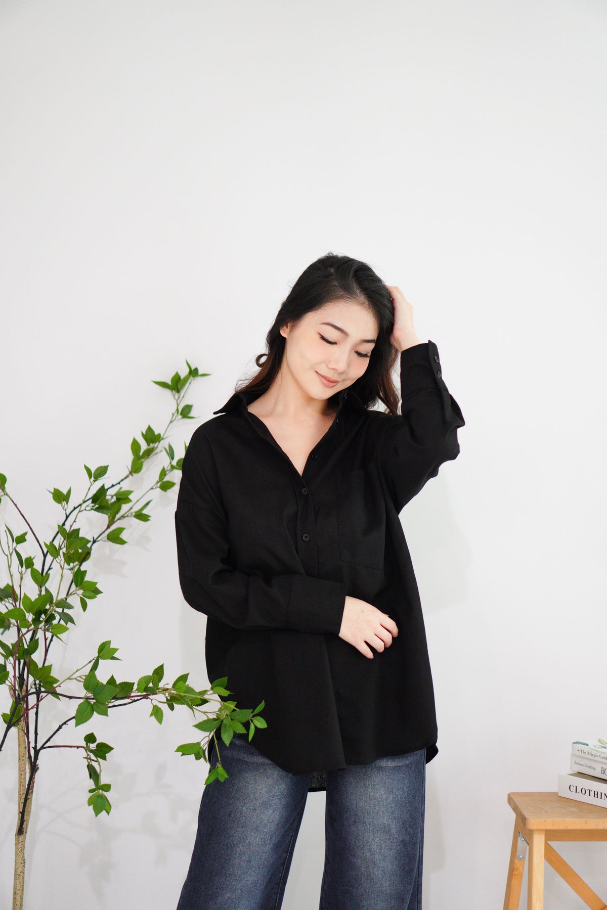 Island Resort Collar Button Down Linen Top in Black