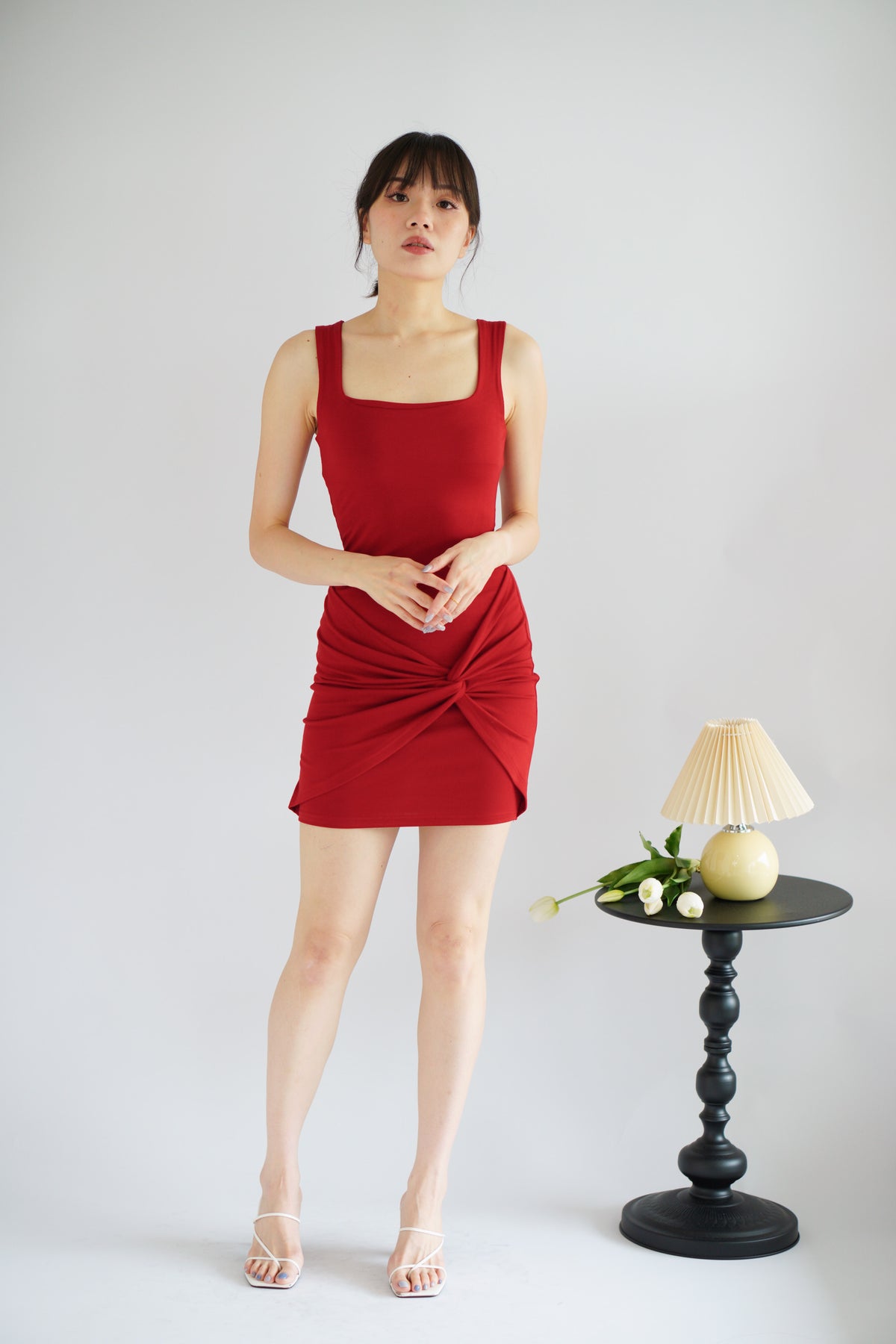 (BACKORDER) Tess Bodycon Twist Knot Mini Dress in Red
