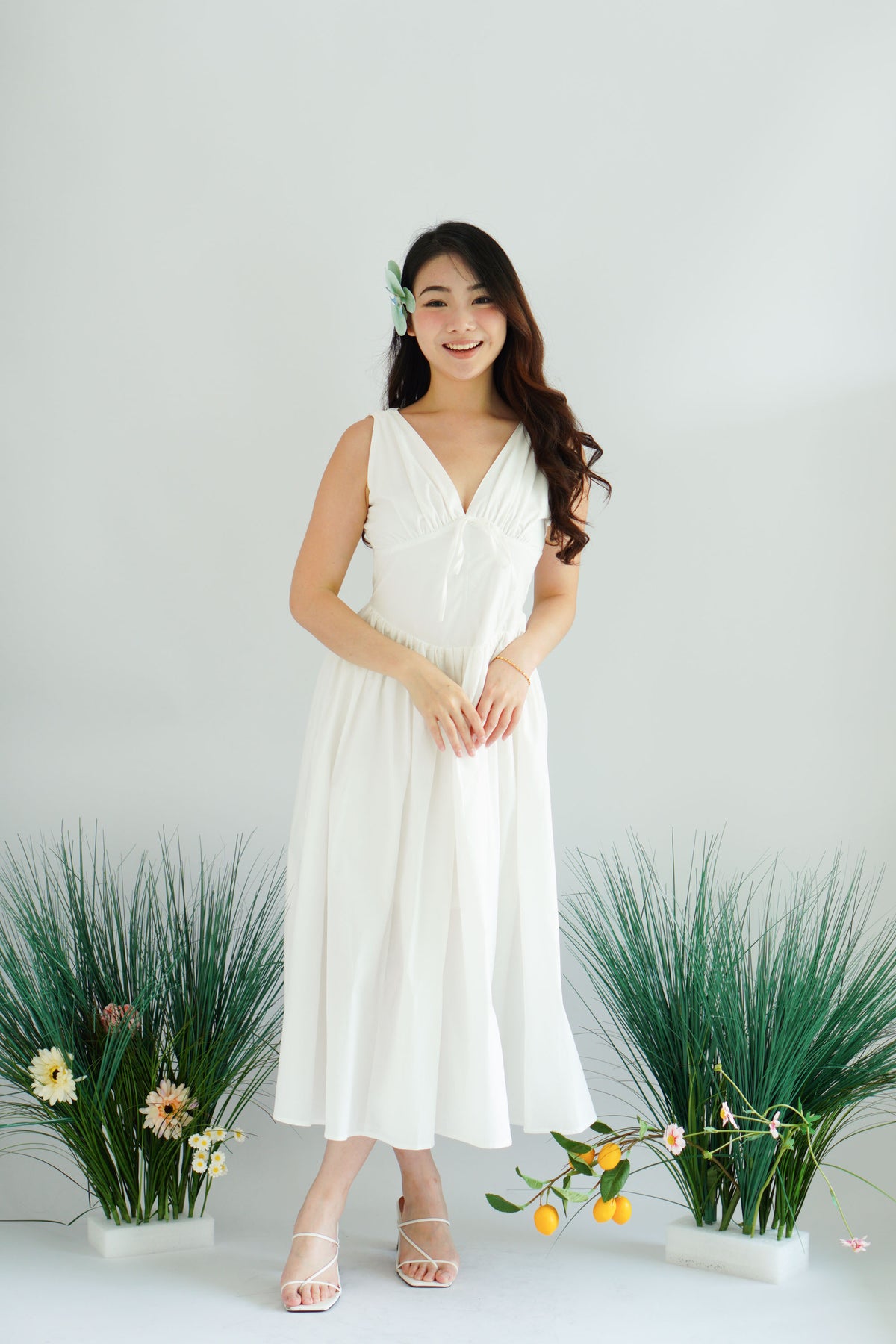 Isalyn V Neck Corset Maxi Dress in White