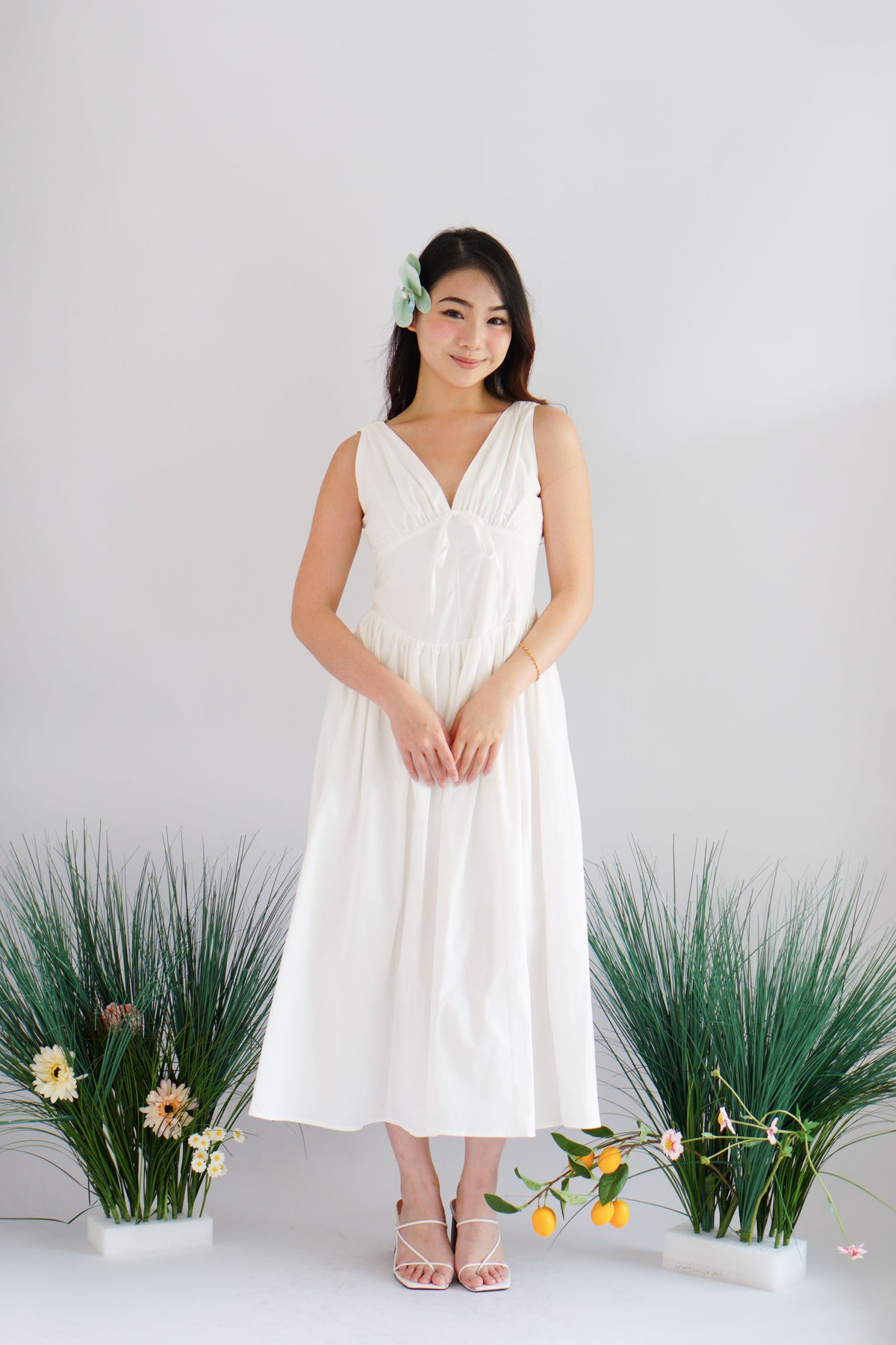 Isalyn V Neck Corset Maxi Dress in White