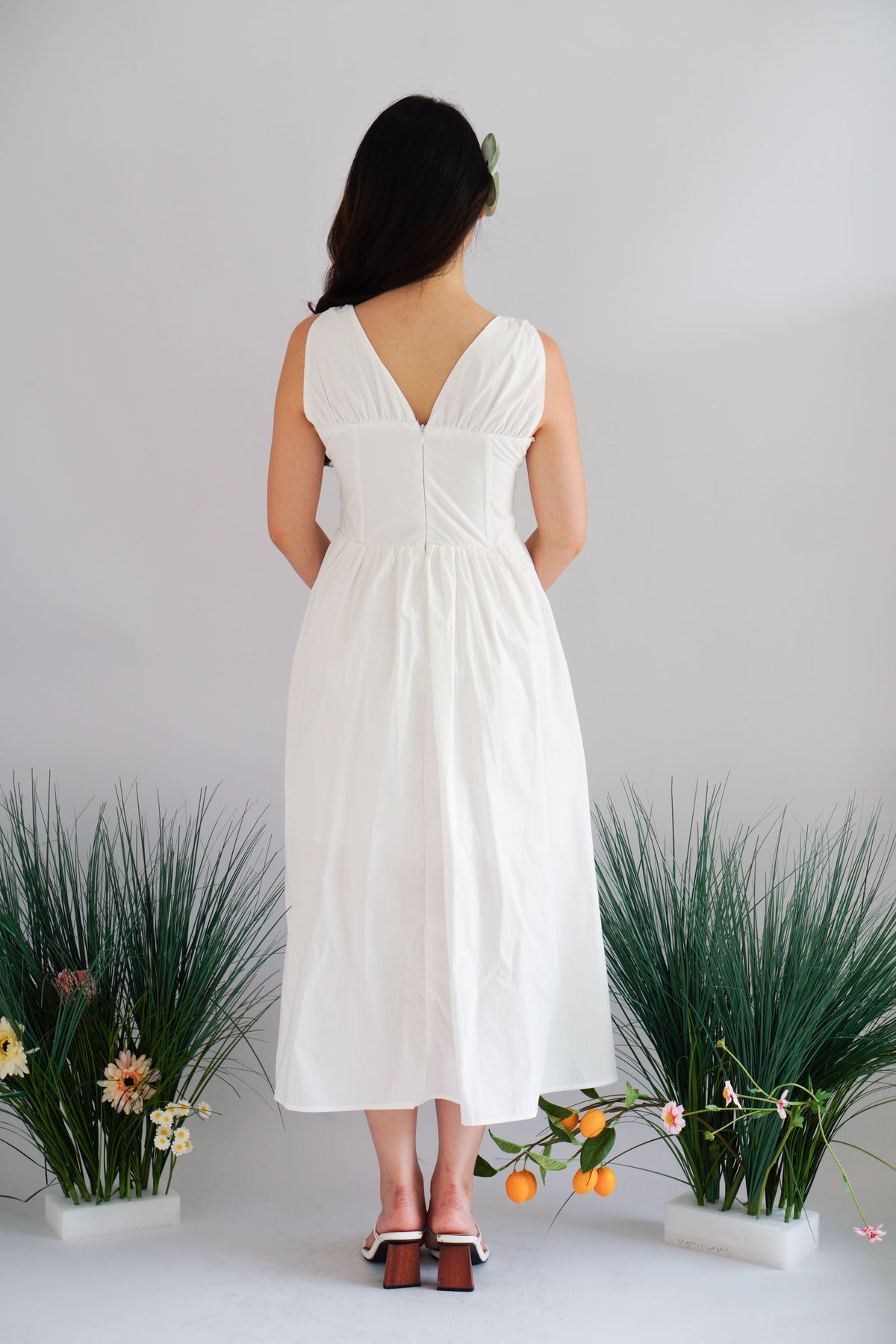 Isalyn V Neck Corset Maxi Dress in White