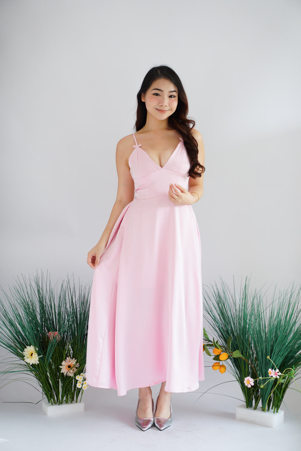 Sereia Deep V Satin Maxi Dress in Pink