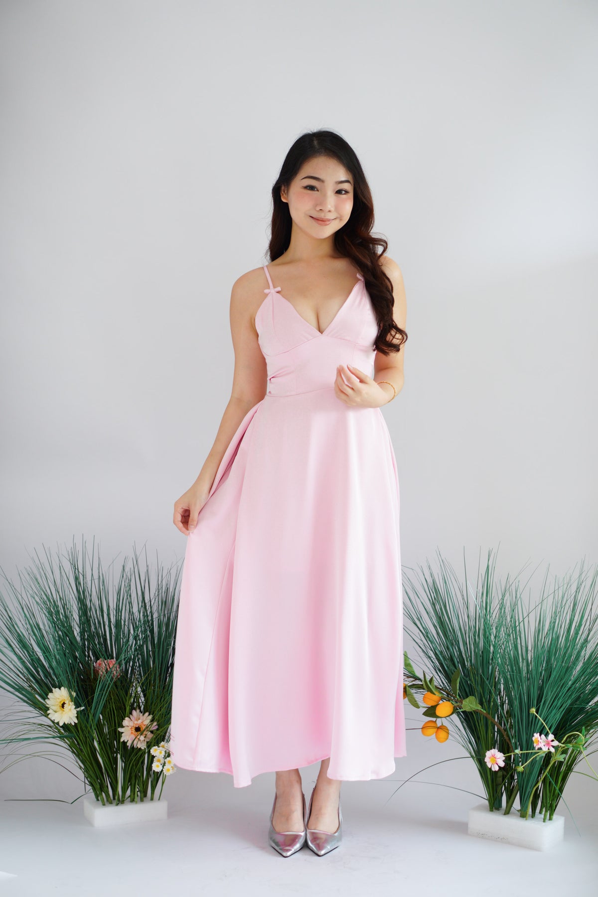 Sereia Deep V Satin Maxi Dress in Pink
